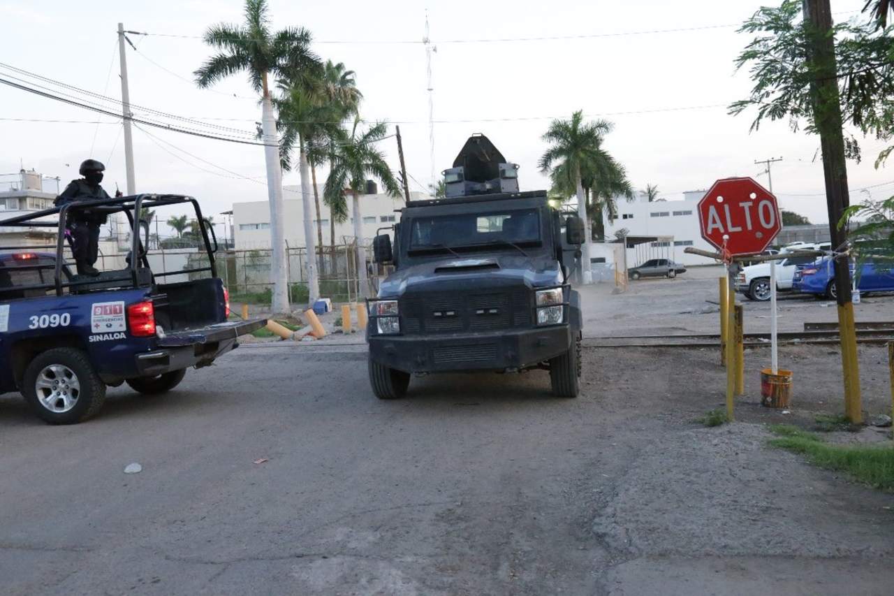 Hallan 3 cuerpos en Sinaloa; uno de ellos presuntamente de reo fugado. Noticias en tiempo real
