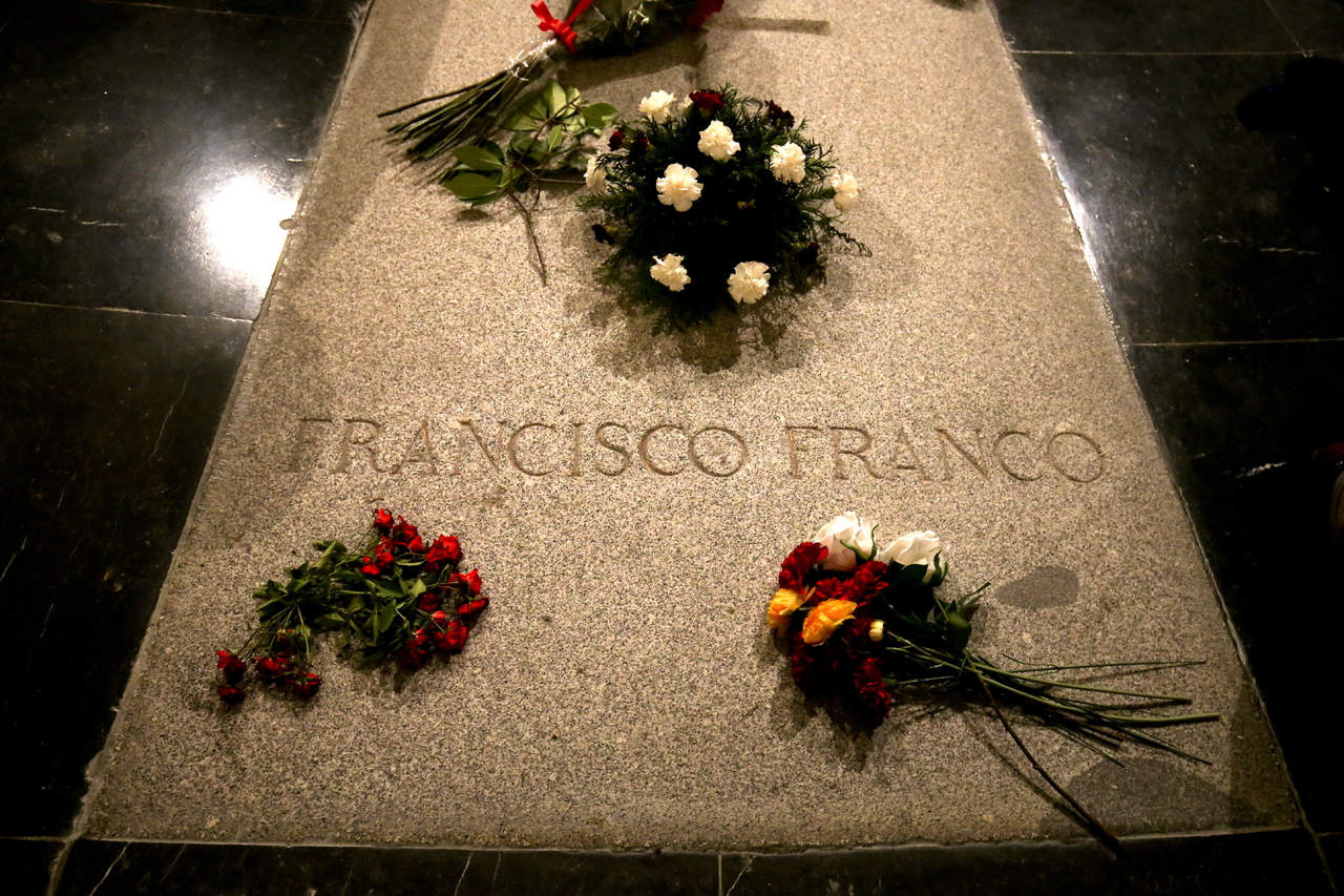Familia de Francisco Franco podría impugnar la exhumación del dictador. Noticias en tiempo real