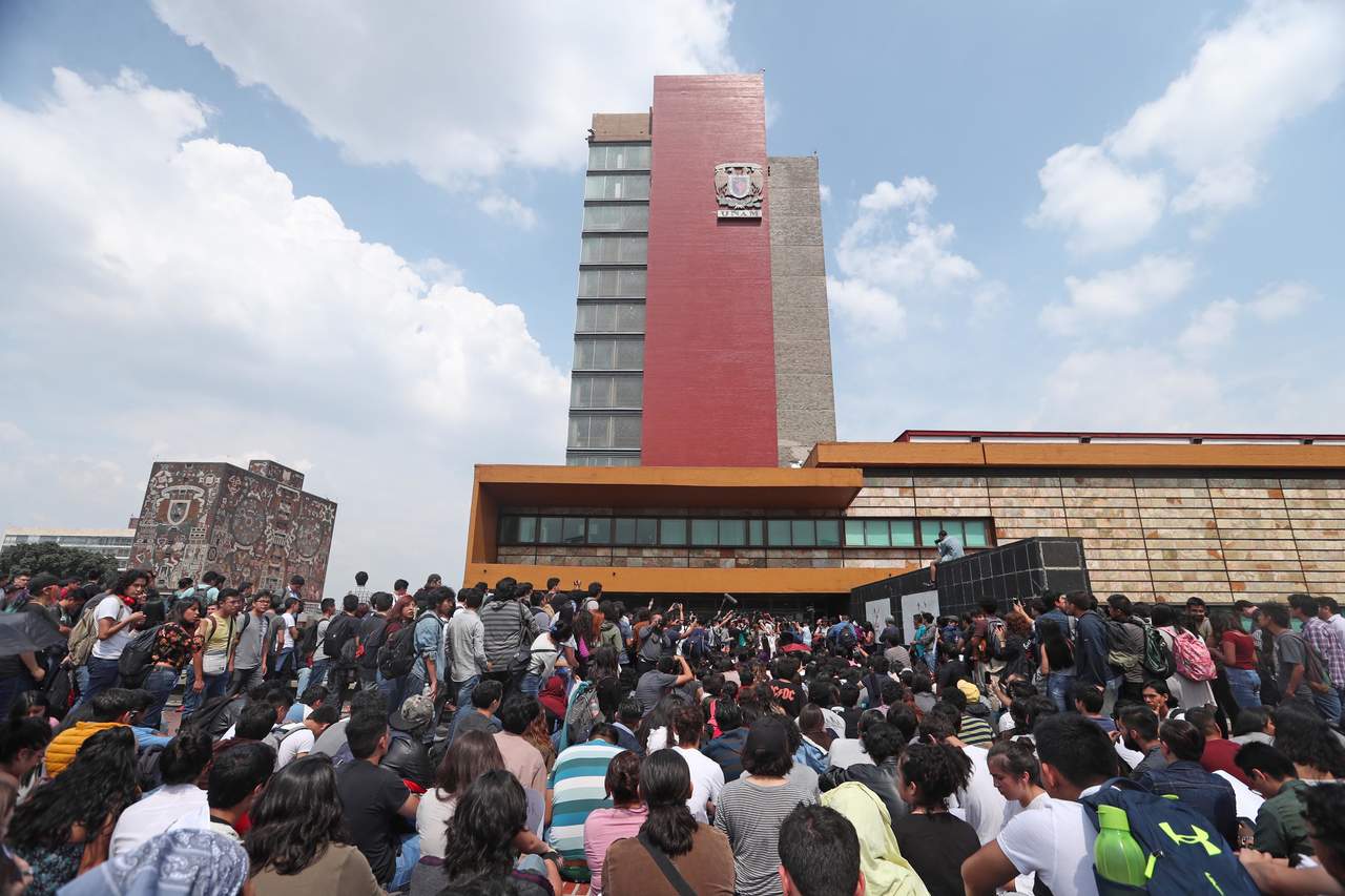 UNAM expulsa a 18 alumnos por actos de violencia en Rectoría. Noticias en tiempo real