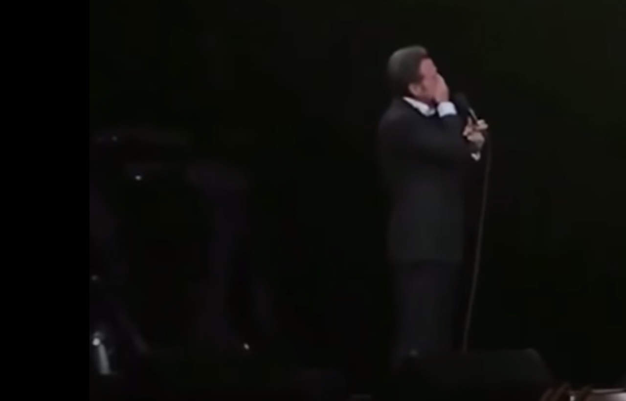 Luis Miguel llora en concierto. Noticias en tiempo real