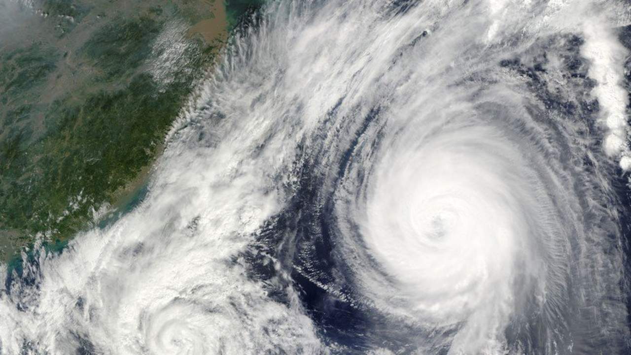 Florence amenaza con azotar costa este de EU como huracán. Noticias en tiempo real