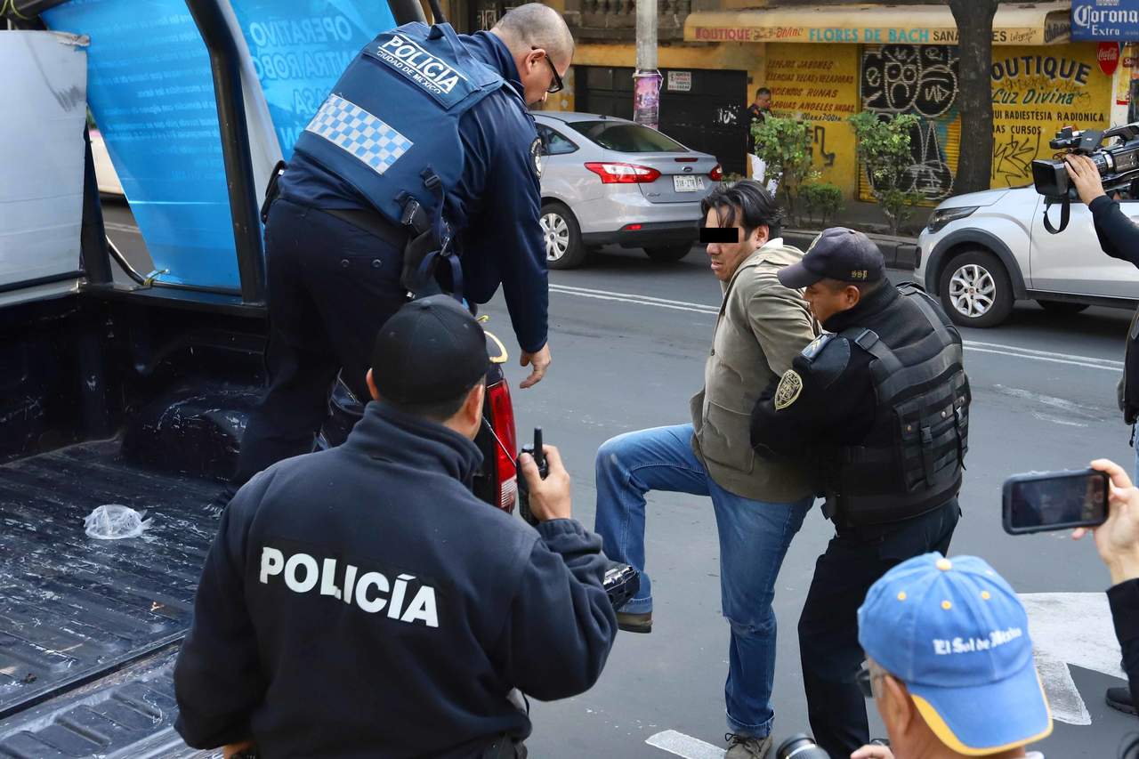 Se dispara el robo de armas a policías en CDMX. Noticias en tiempo real