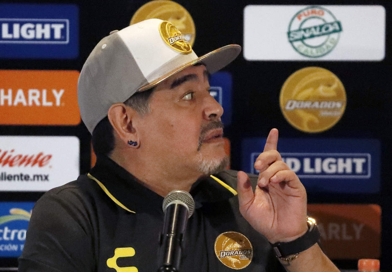 Maradona recomienda al Tri jugar con potencias mundiales. Noticias en tiempo real