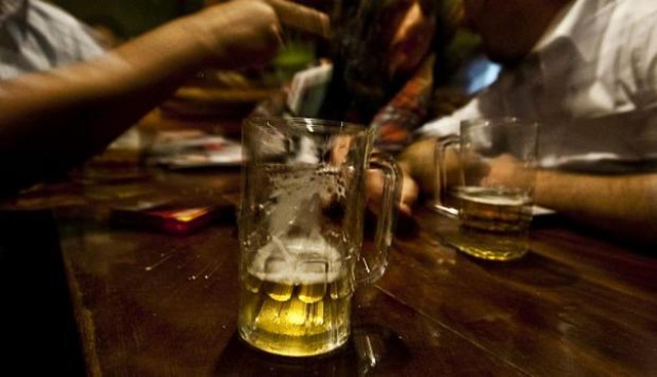 Hombres lideran intoxicación por alcohol, El Siglo de Torreón