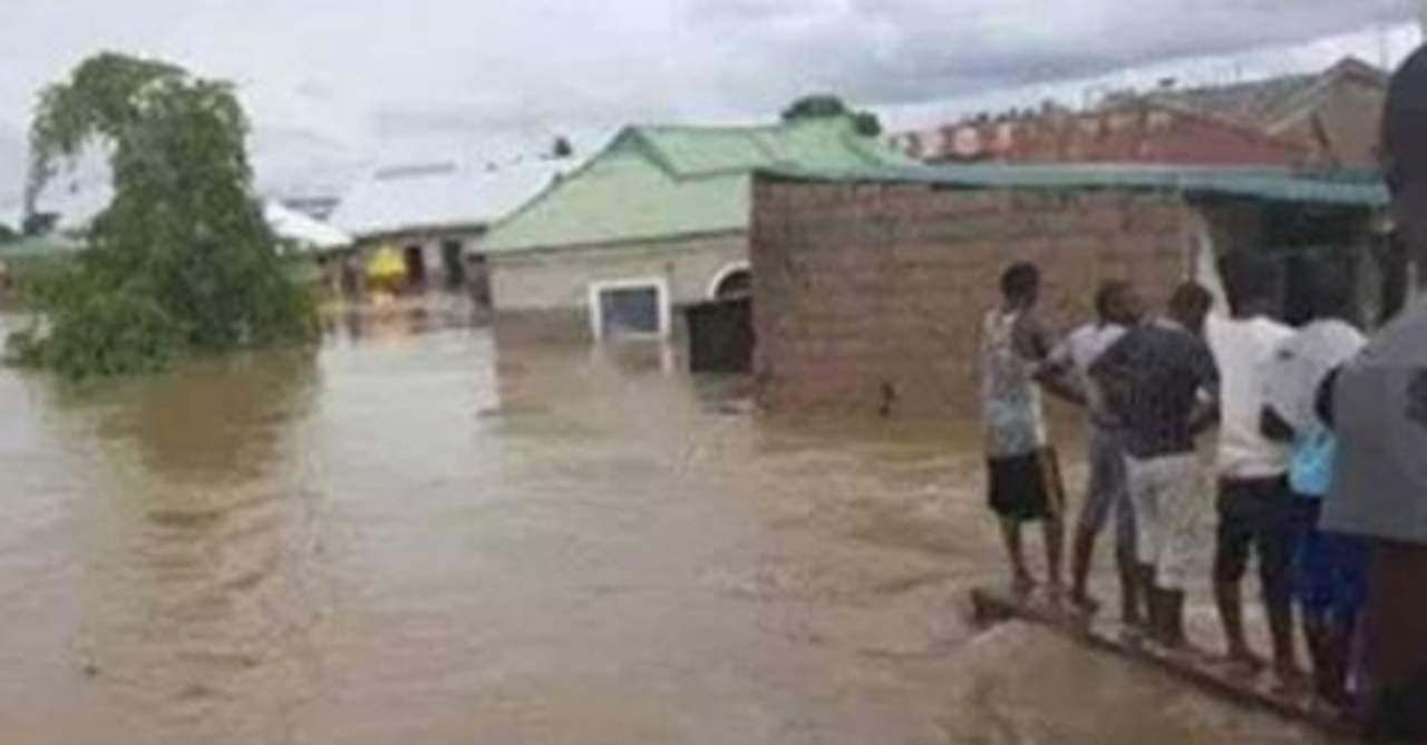 Apertura sin aviso de una presa en Nigeria deja 21 muertos. Noticias en tiempo real