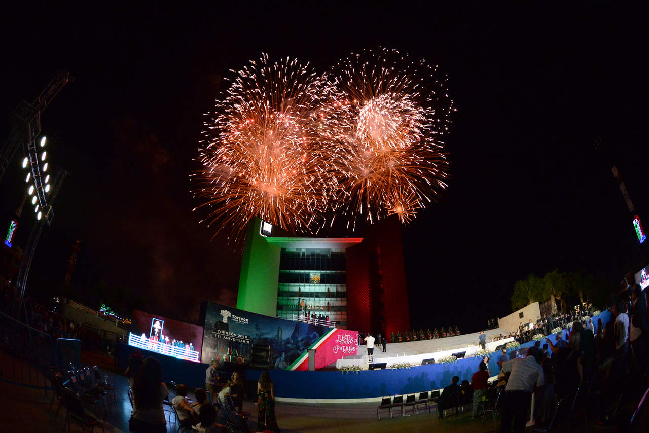 Torreón da el Grito de Independencia y celebra su aniversario. Noticias en tiempo real