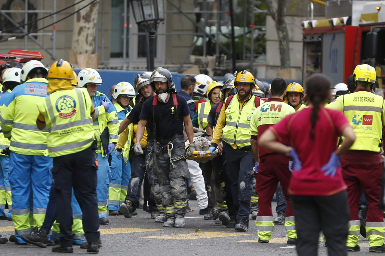 Derrumbe en obras de hotel deja un muerto y 11 heridos en Madrid. Noticias en tiempo real