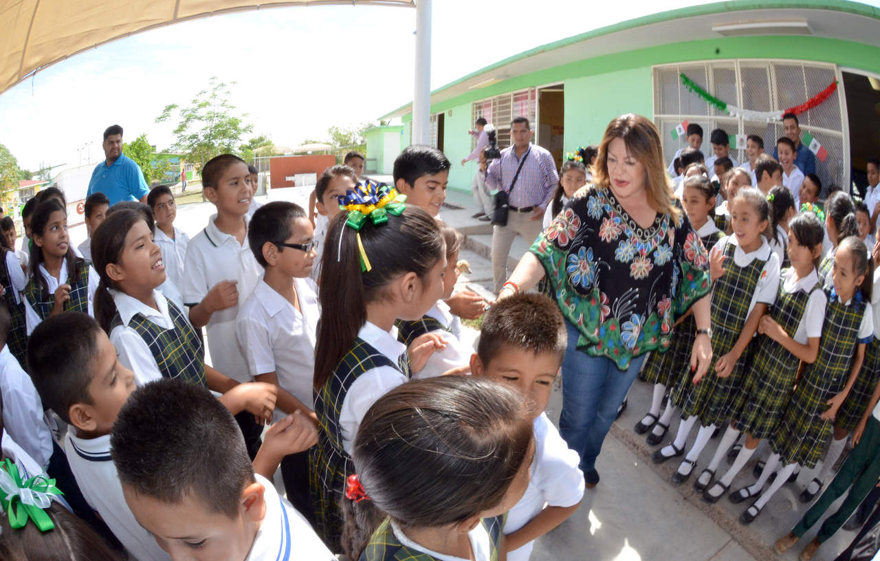 Entregan aula reconstruida en escuela de Gómez Palacio. Noticias en tiempo real