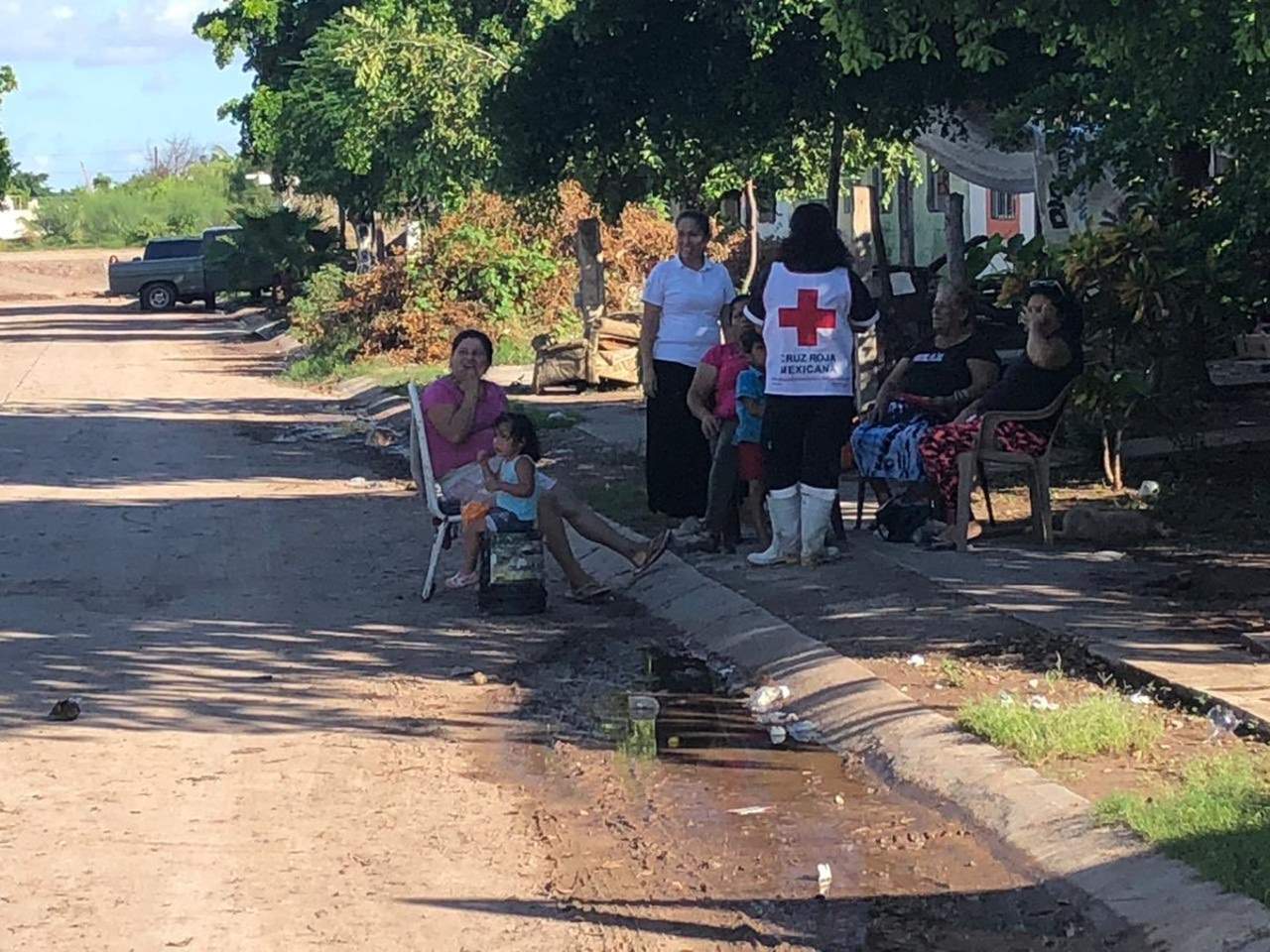 Voluntarios de la Cruz Roja evalúan daños en Culiacán. Noticias en tiempo real