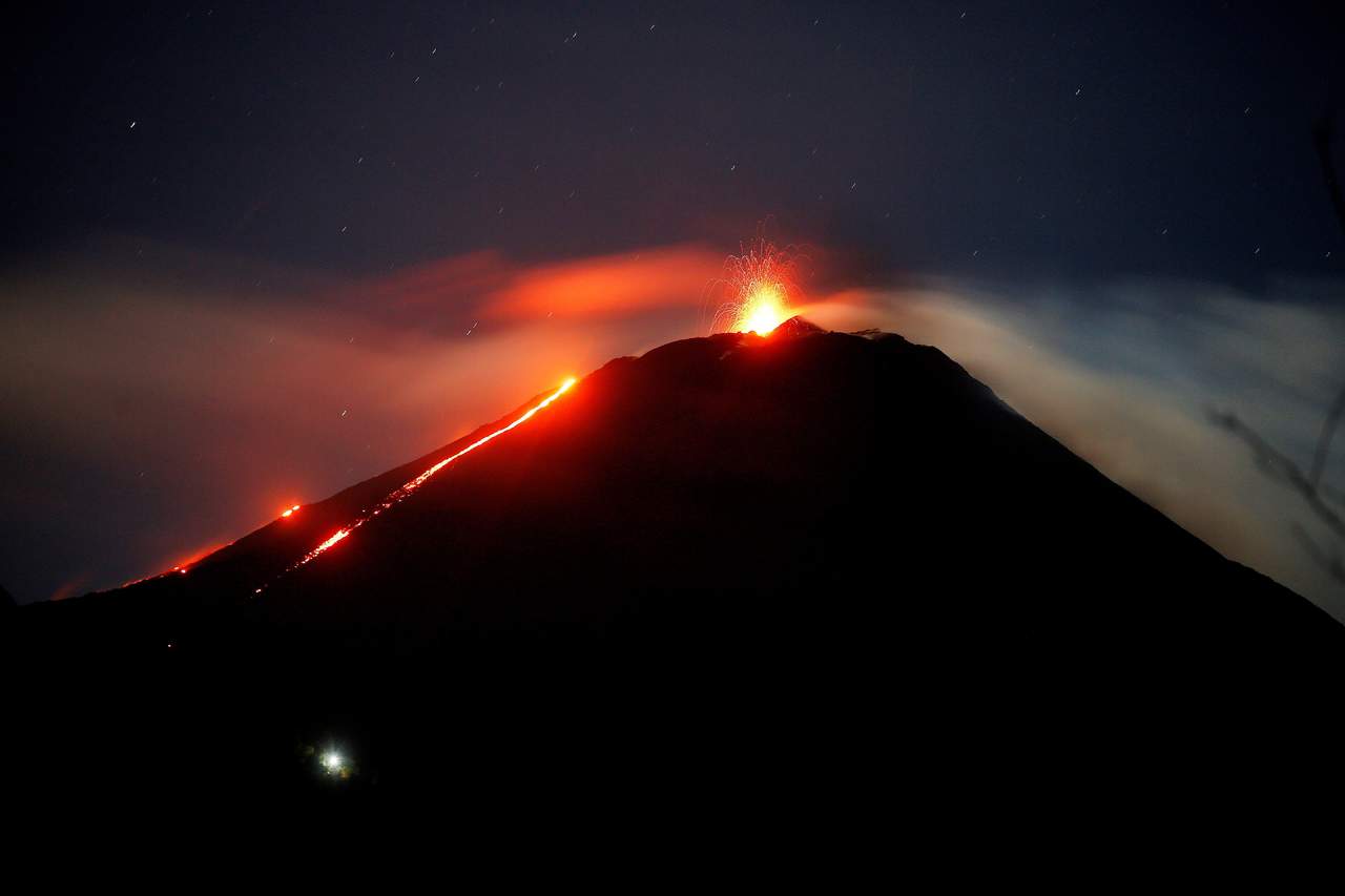 Sigue aumentando número de muertos por Volcán de Fuego; van 178. Noticias en tiempo real