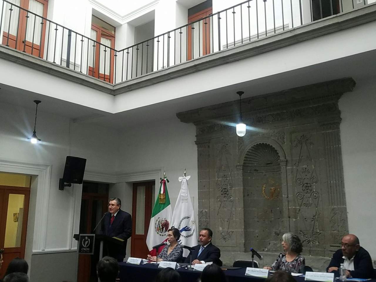Acusa CNDH falta de profesionalismo en investigación del caso Ayotzinapa. Noticias en tiempo real