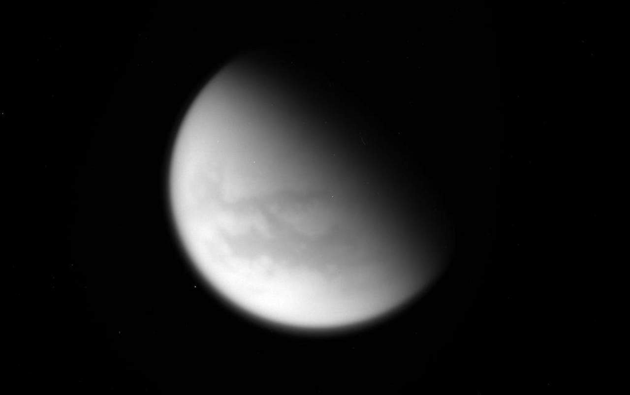 Titán tiene gigantescas tormentas de polvo. Noticias en tiempo real