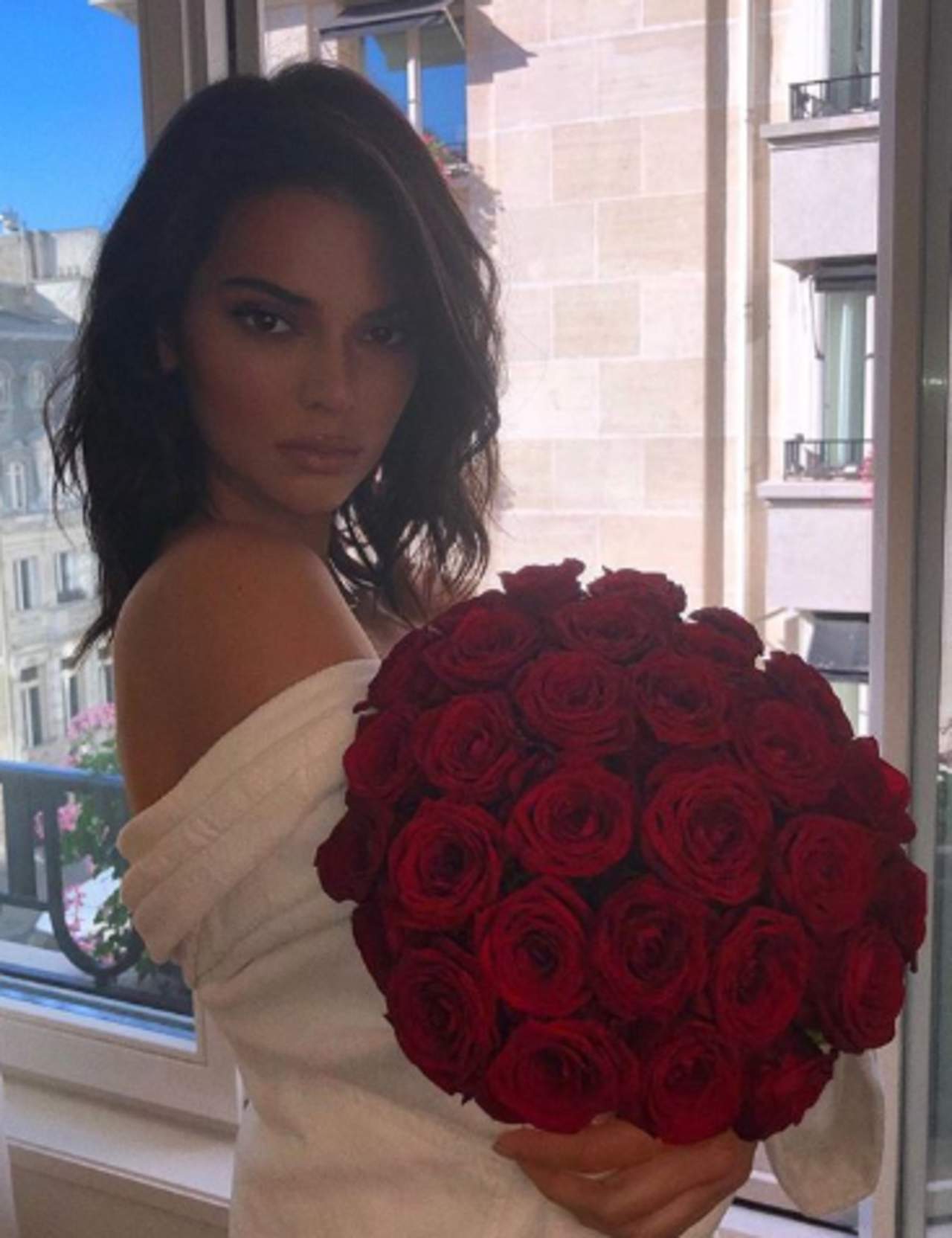 Kendall Jenner sorprende con fotos en prendas íntimas en Instagram. Noticias en tiempo real