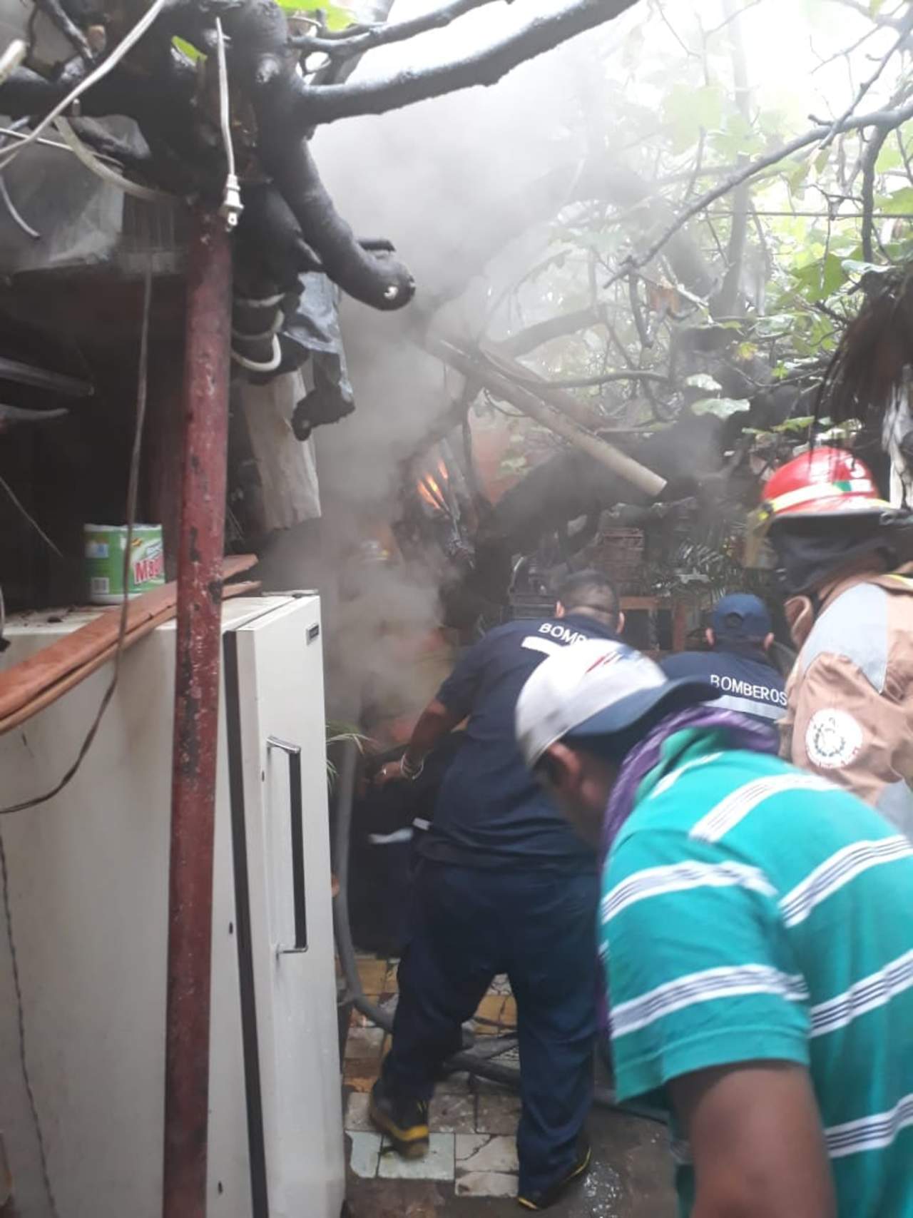 Se incendia vivienda en GP; ocupantes logran ponerse a salvo. Noticias en tiempo real