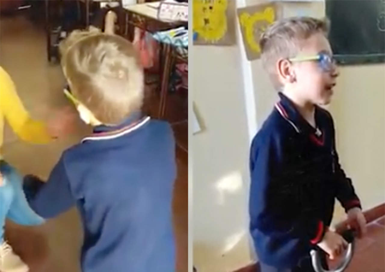 Niños festejan los primeros pasos de su amigo con parálisis cerebral. Noticias en tiempo real