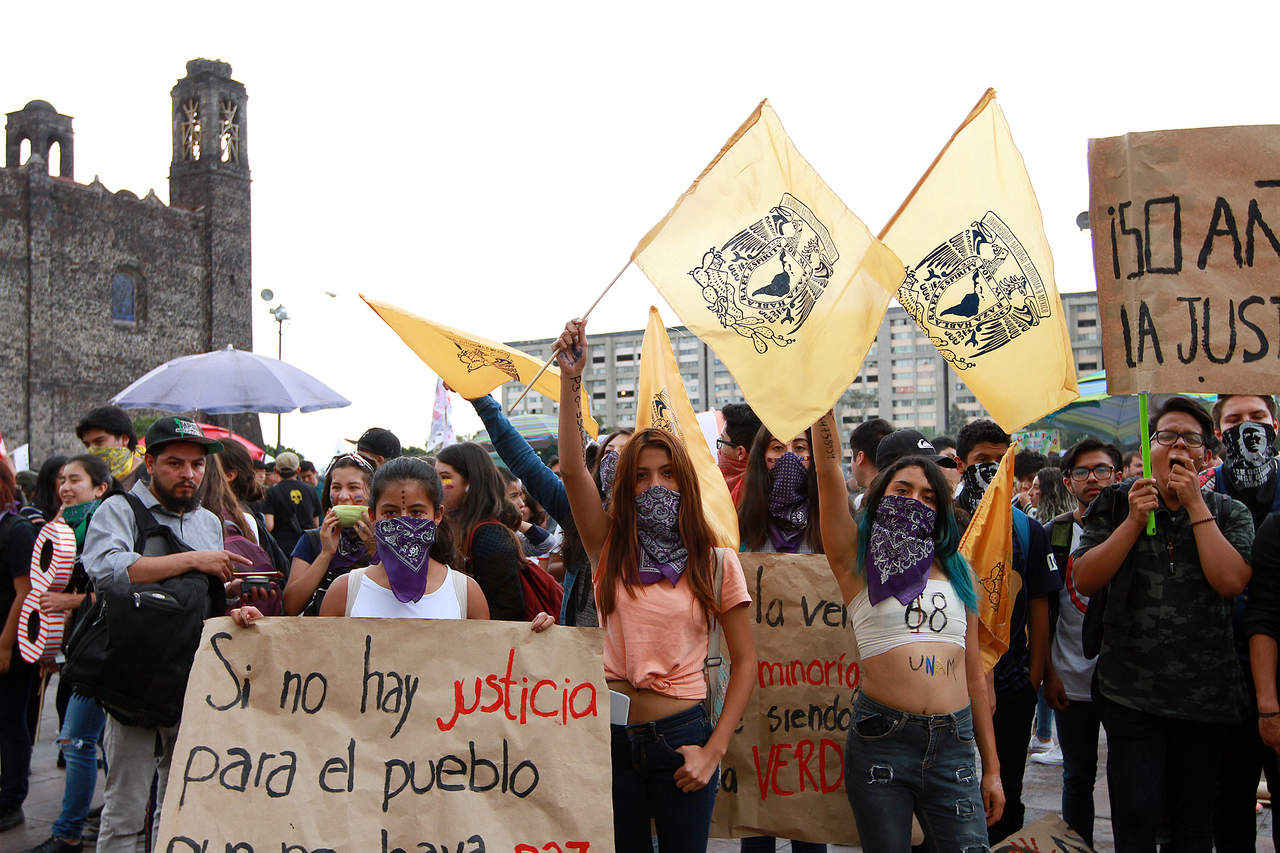 Inicia marcha conmemorativa por 50 años del Movimiento del 68. Noticias en tiempo real