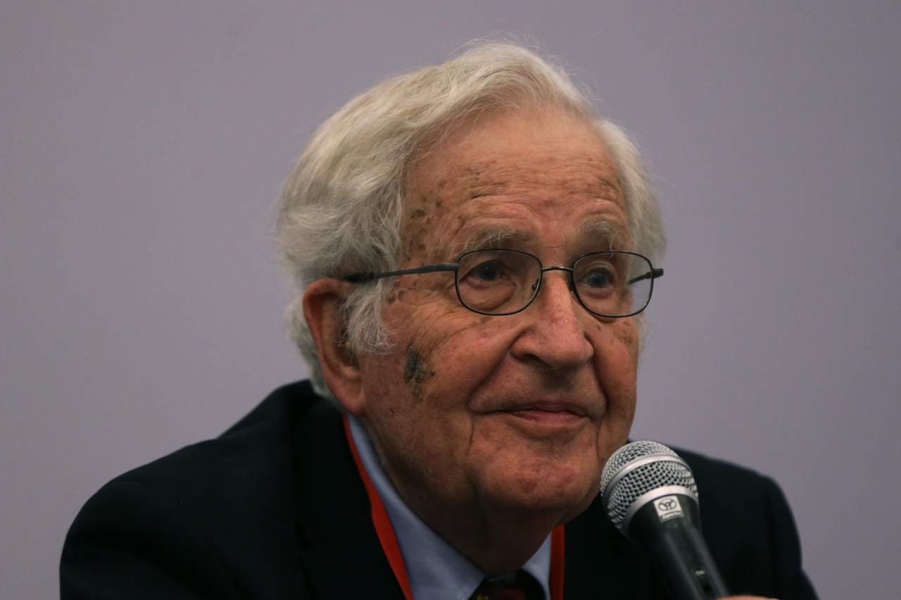 Chomsky denuncia aislamiento de Lula y golpe de Estado en Brasil. Noticias en tiempo real