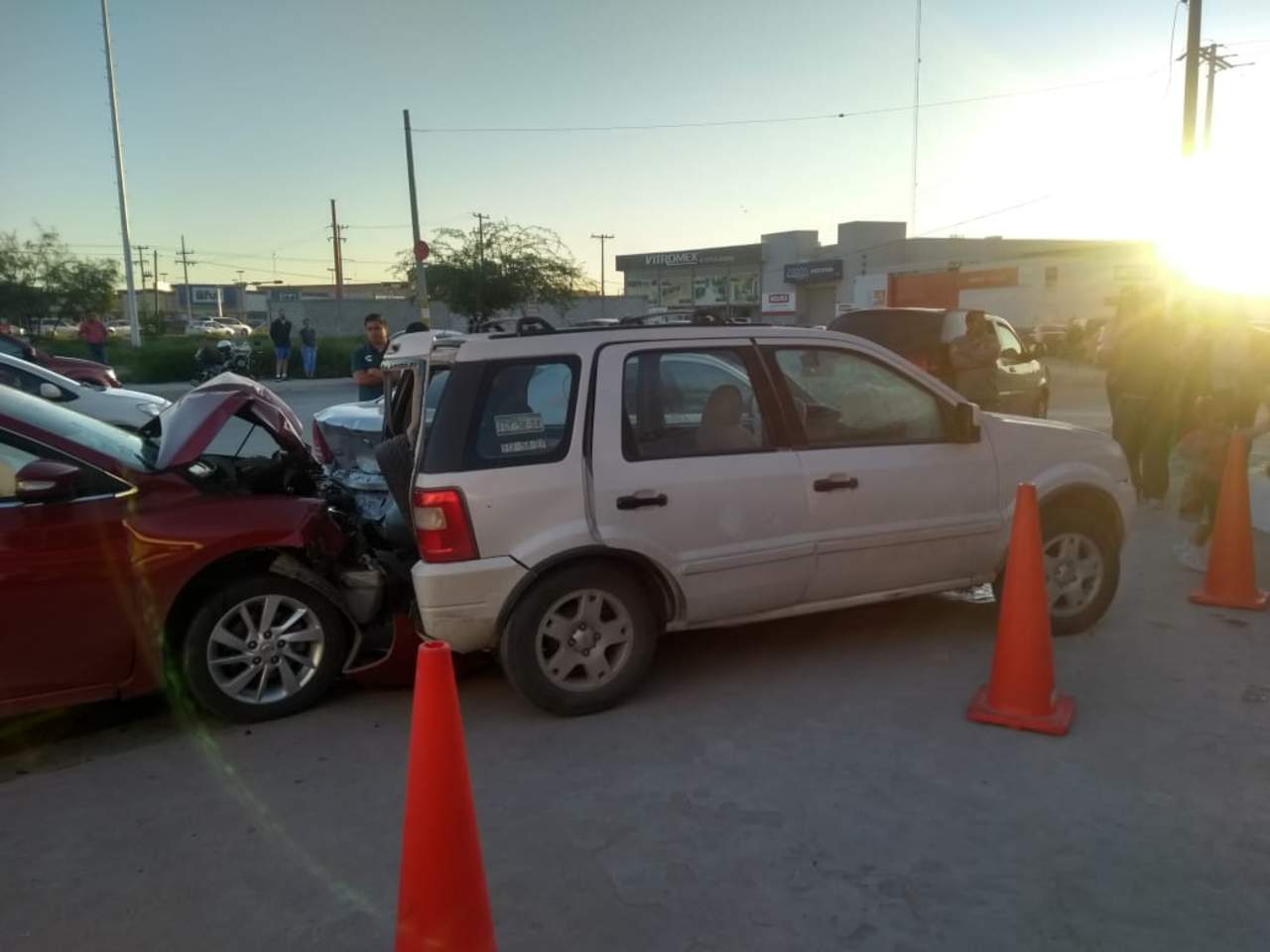 Accidente vial deja ocho lesionados en Torreón. Noticias en tiempo real