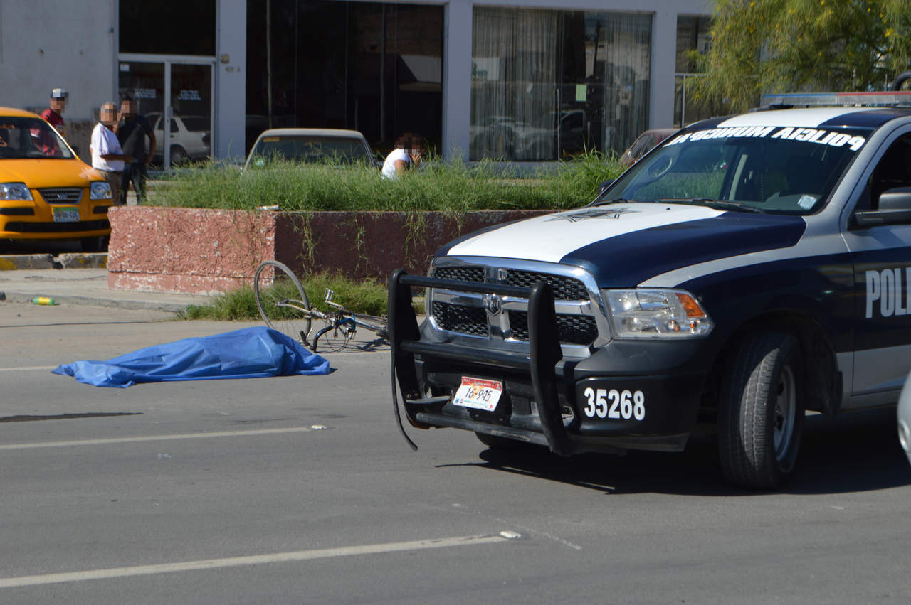 Muere ciclista arrollado en el bulevar Independencia de Torreón. Noticias en tiempo real