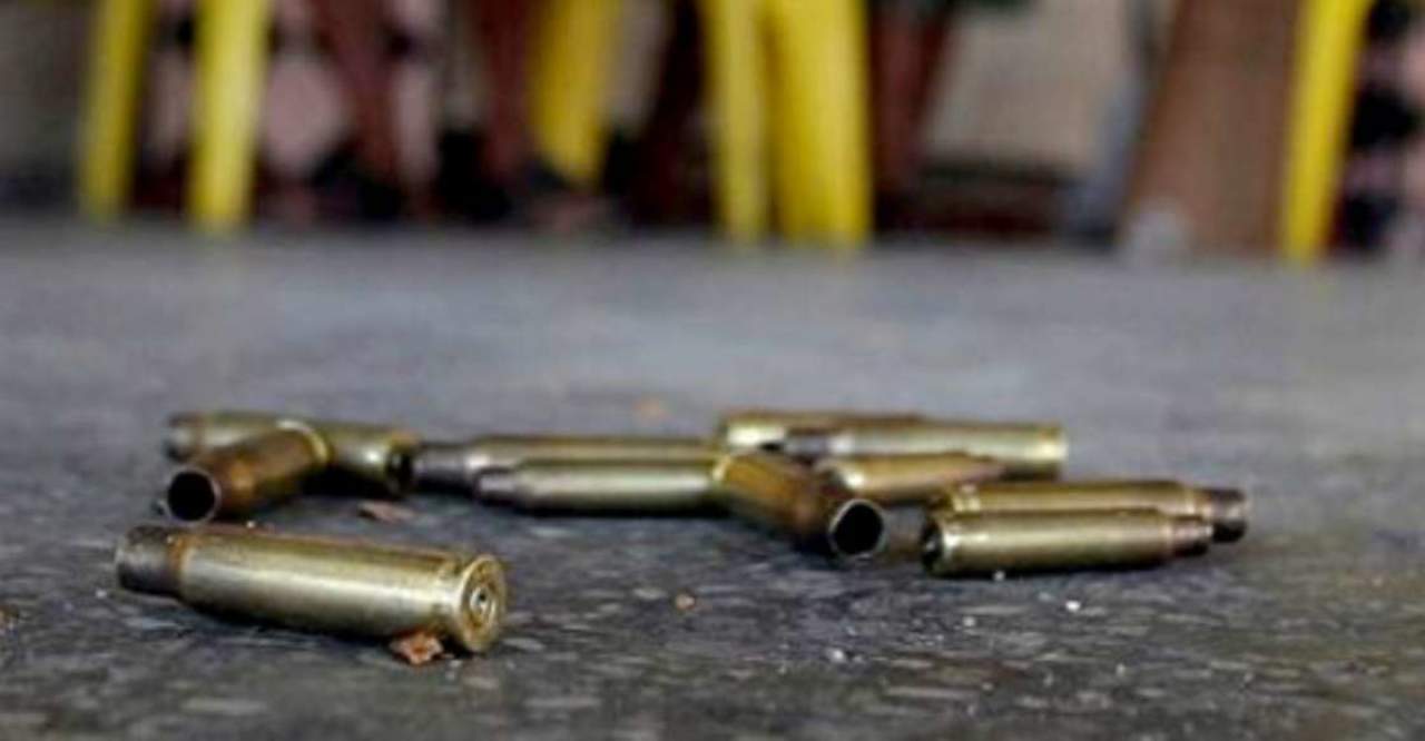 Asesinan a mujer en estacionamiento de Atizapán, Edomex. Noticias en tiempo real
