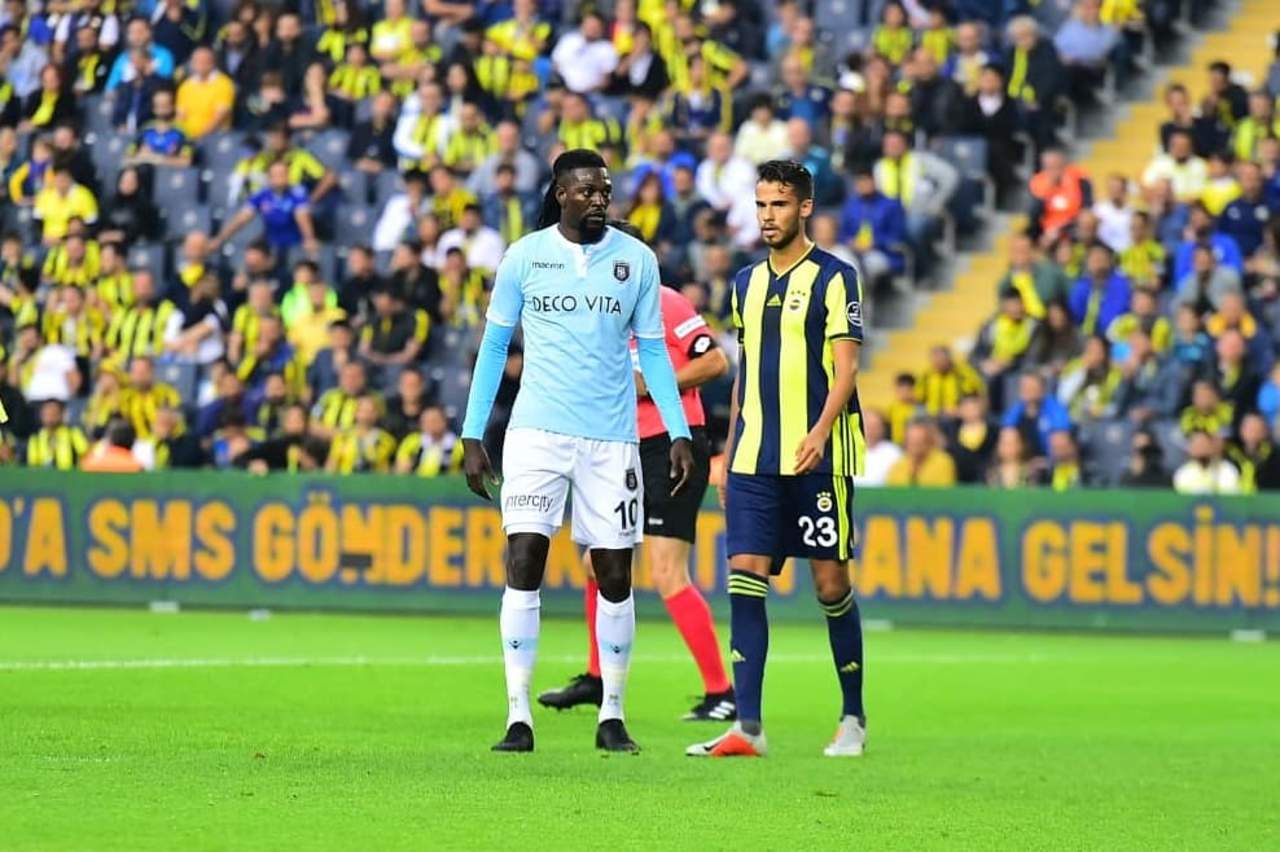 Reyes y Fenerbahçe siguen sin sumas en Turquía. Noticias en tiempo real