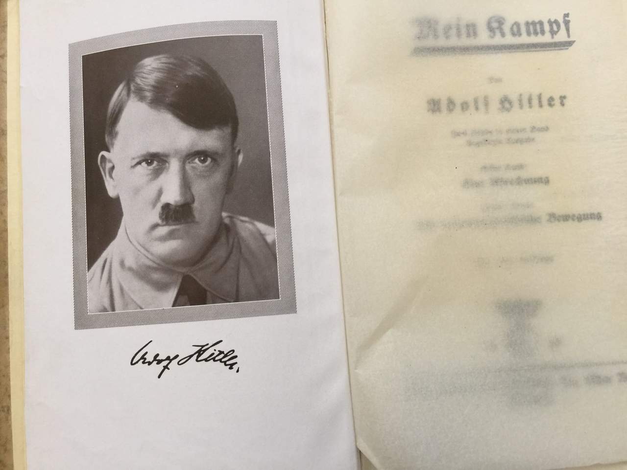 Informe secreto de la CIA asegura que Hitler era bisexual. Noticias en tiempo real