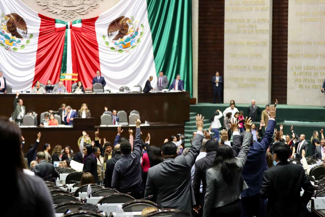 Anuncian recorte al apoyo para gasolina. Noticias en tiempo real