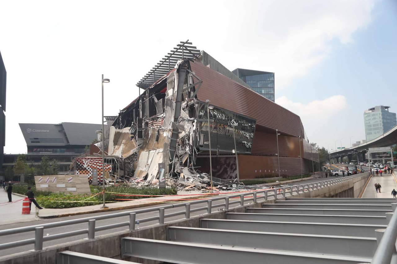 Imputan a 2 por daño a propiedad tras derrumbe de Plaza Artz. Noticias en tiempo real