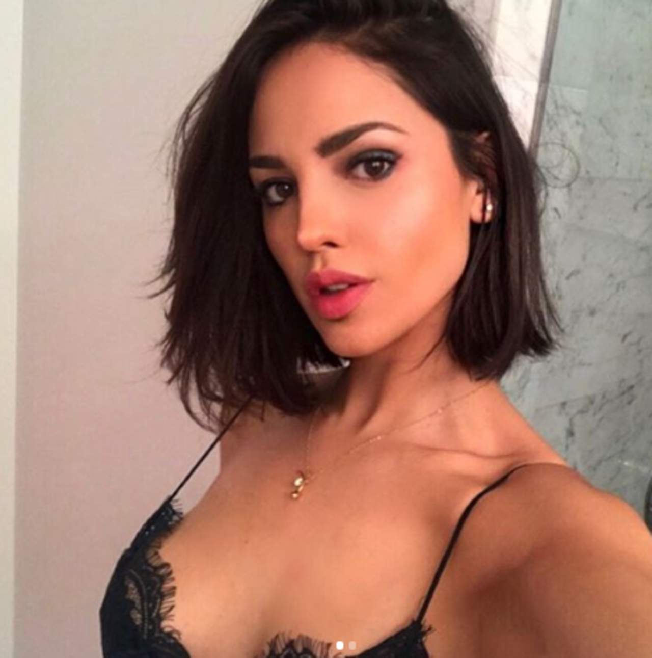 Eiza González sorprende en Instagram con un sexy bikini. Noticias en tiempo real