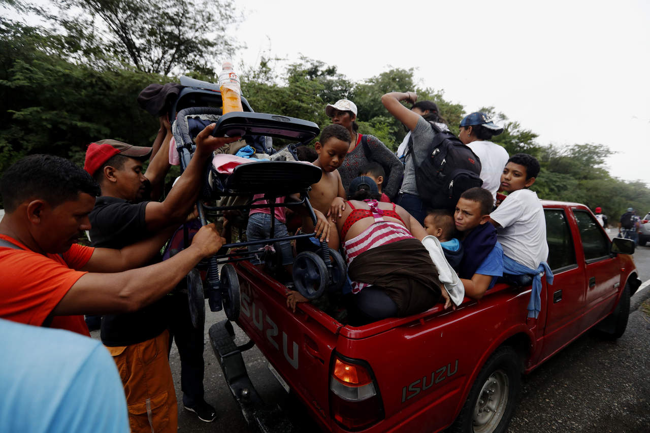 México fija medidas para ingreso de refugiados de la Caravana. Noticias en tiempo real