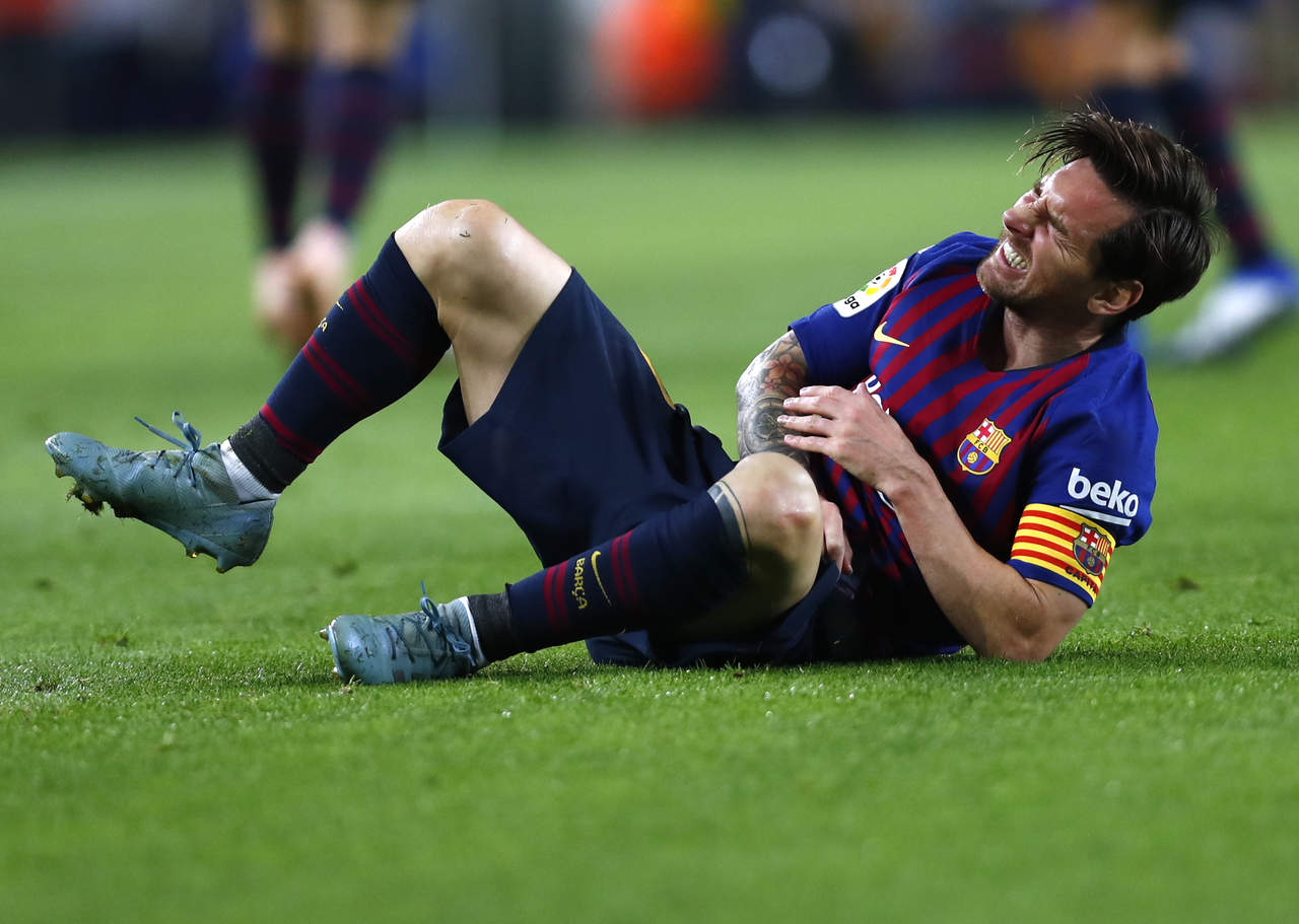 Messi, con fractura del radio derecho; es baja para el clásico. Noticias en tiempo real