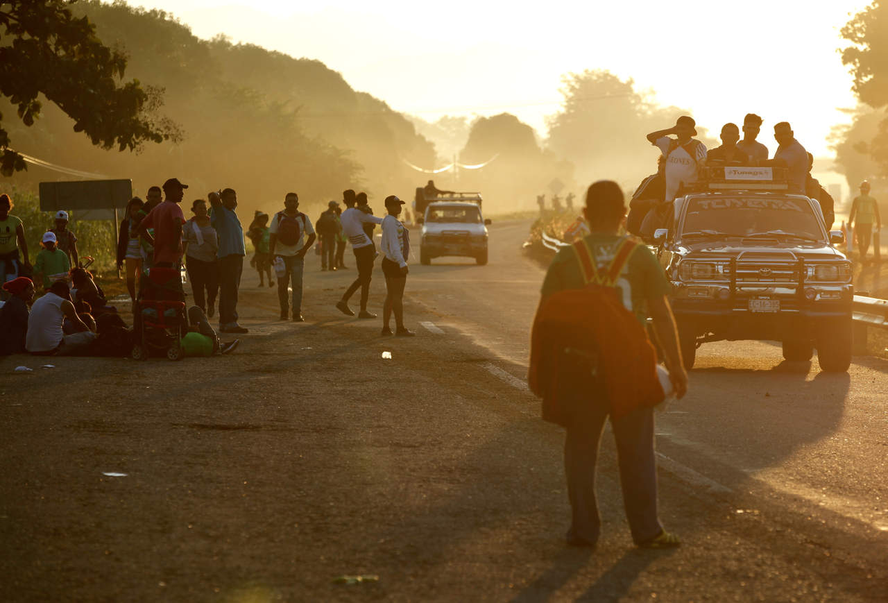 Suman mil 743 solicitudes de refugio de migrantes de la caravana. Noticias en tiempo real