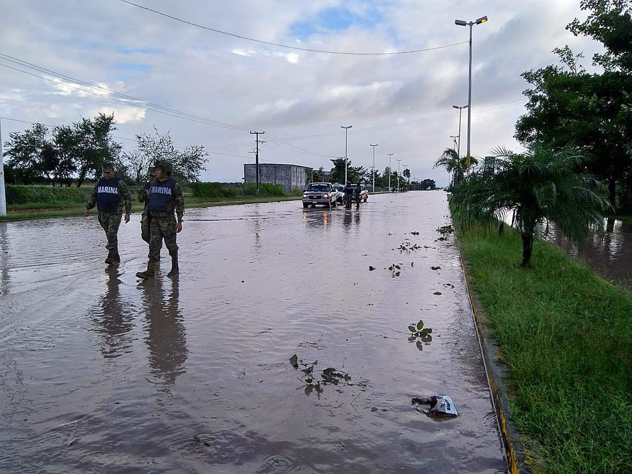 Marina traslada medicinas a comunidades en Nayarit por Willa. Noticias en tiempo real