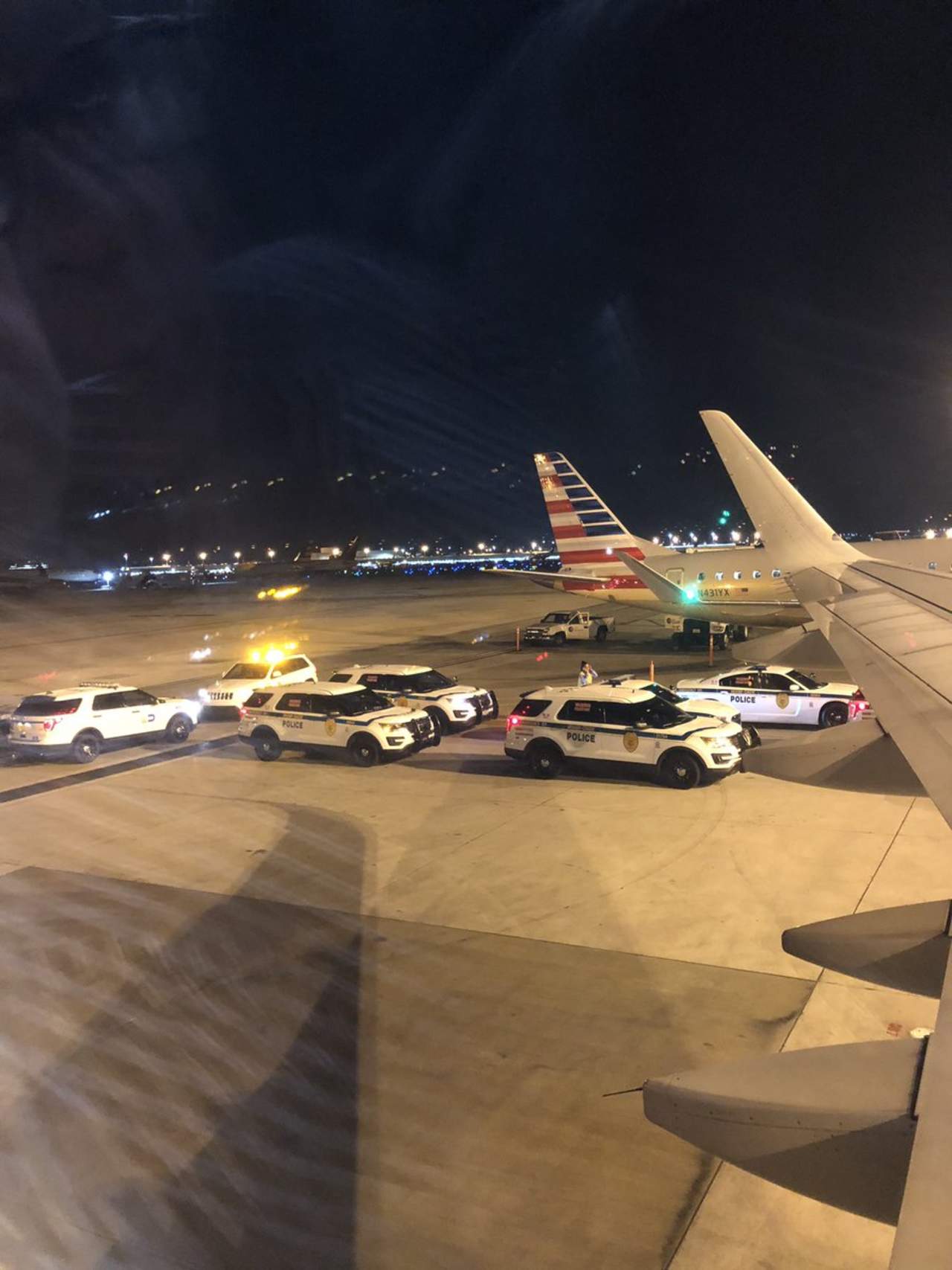 Por falsa alarma, evacuan en Miami vuelo de American Airlines. Noticias en tiempo real