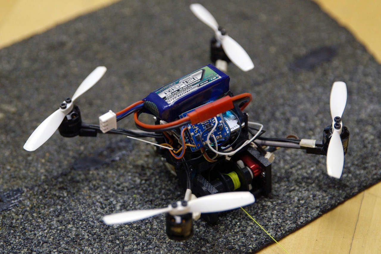 Desarrollan dron capaz de mover cargas pesadas. Noticias en tiempo real
