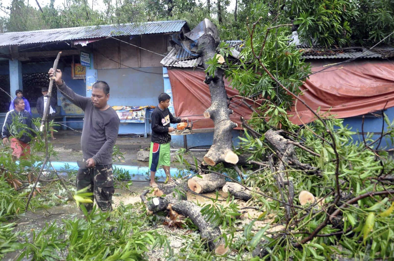 Paso de tifón Yutu por Filipinas deja al menos 6 muertos. Noticias en tiempo real