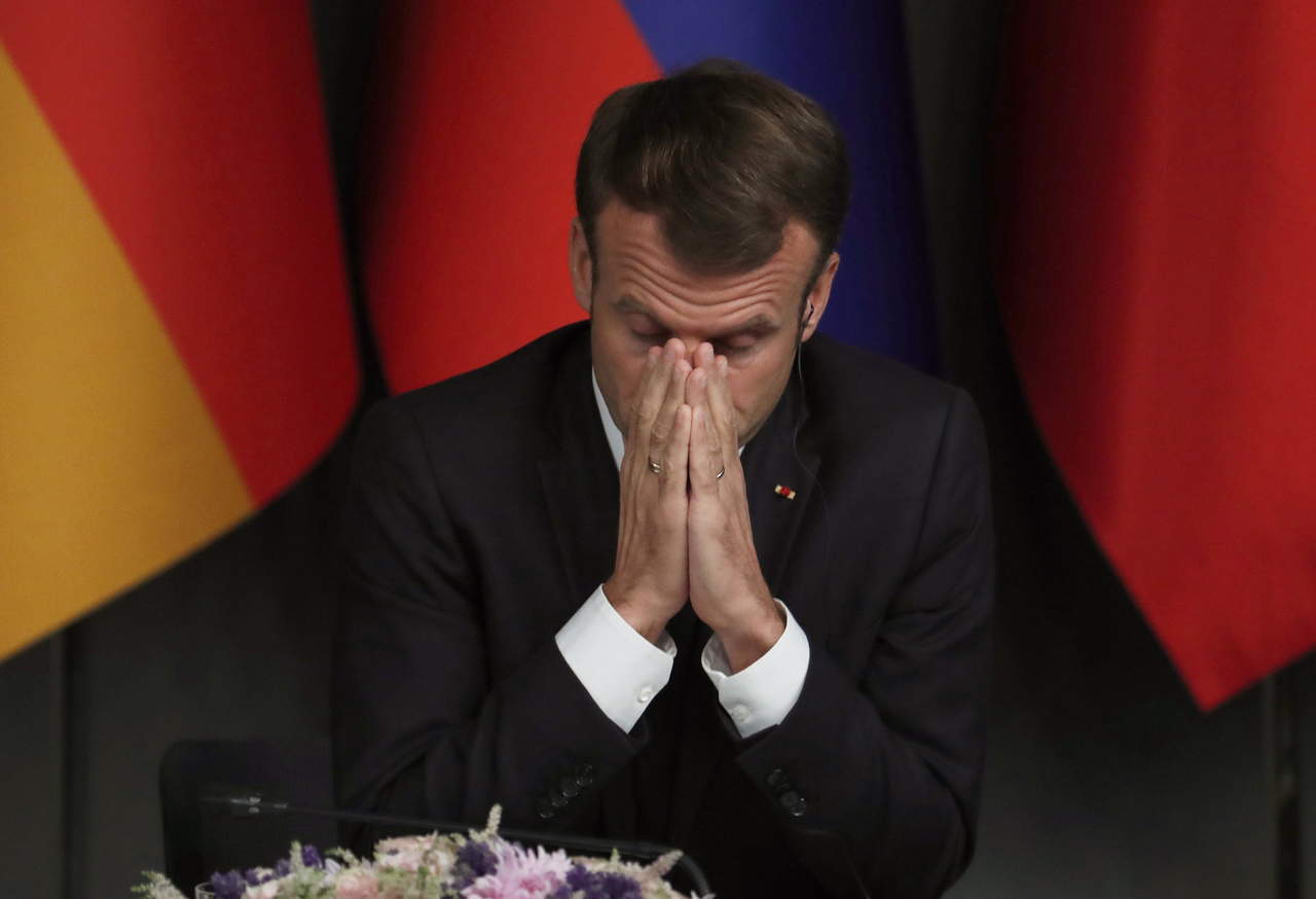 Vacaciones de Macron por fatiga causan polémica en Francia. Noticias en tiempo real