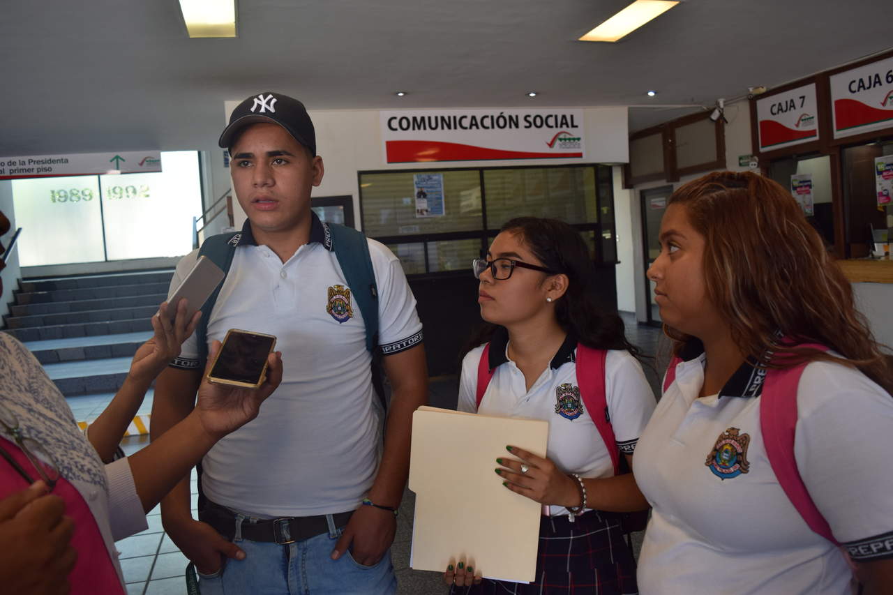 Estudiantes del Instituto 18 de Marzo exigen clases. Noticias en tiempo real