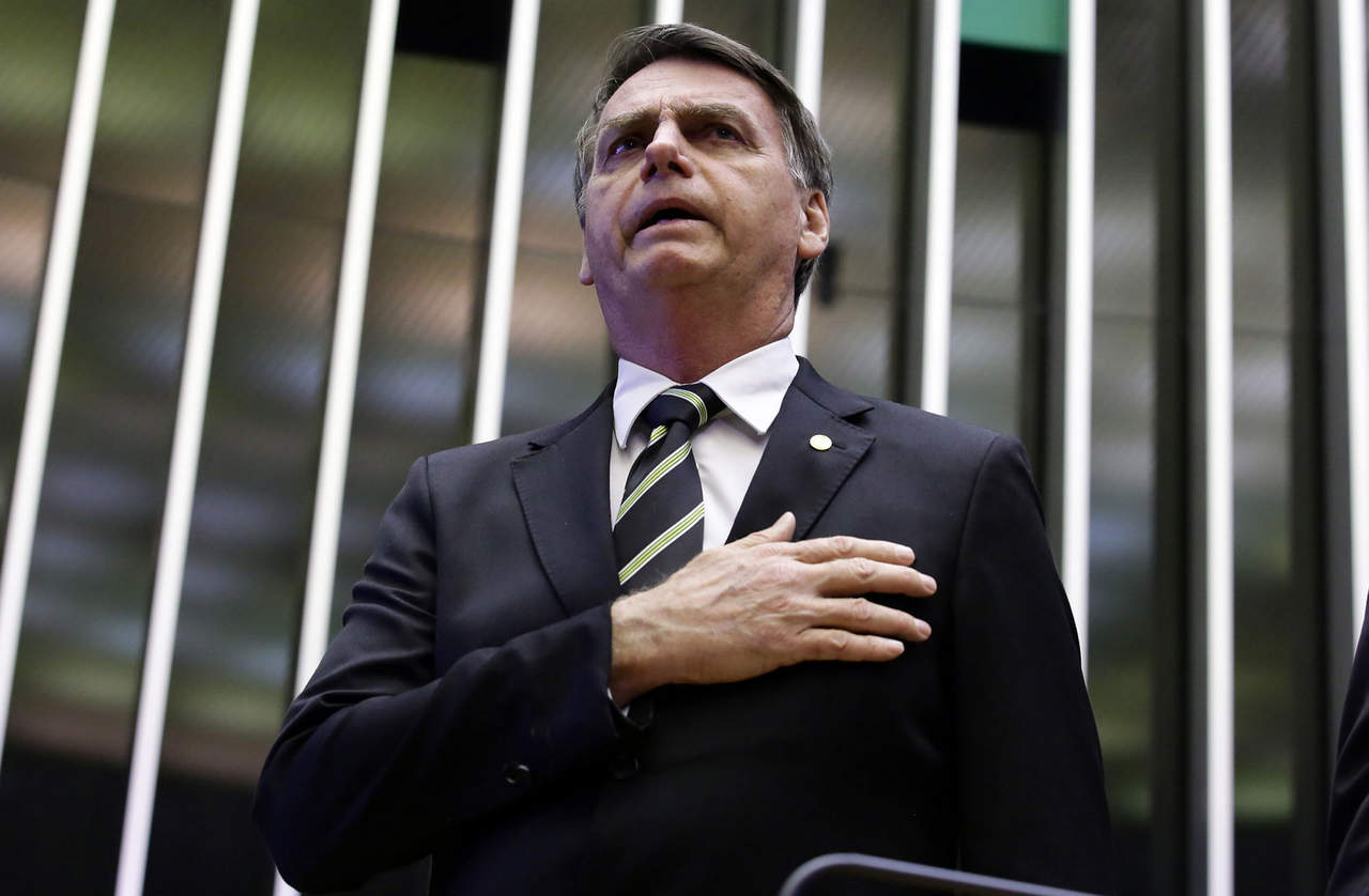 Bolsonaro elogia la Constitución entre temores por derechos. Noticias en tiempo real