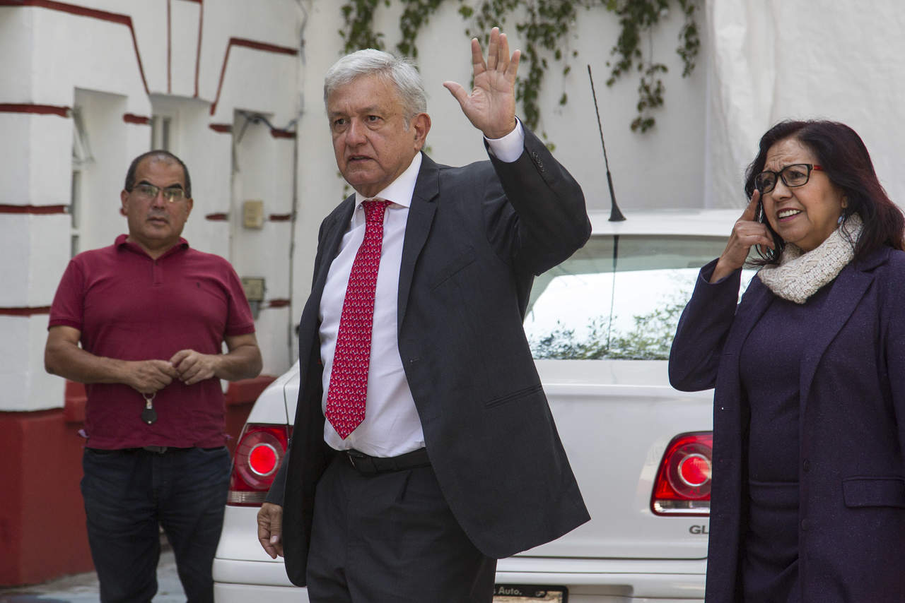 Dialoga AMLO con integrantes de su próximo gabinete. Noticias en tiempo real