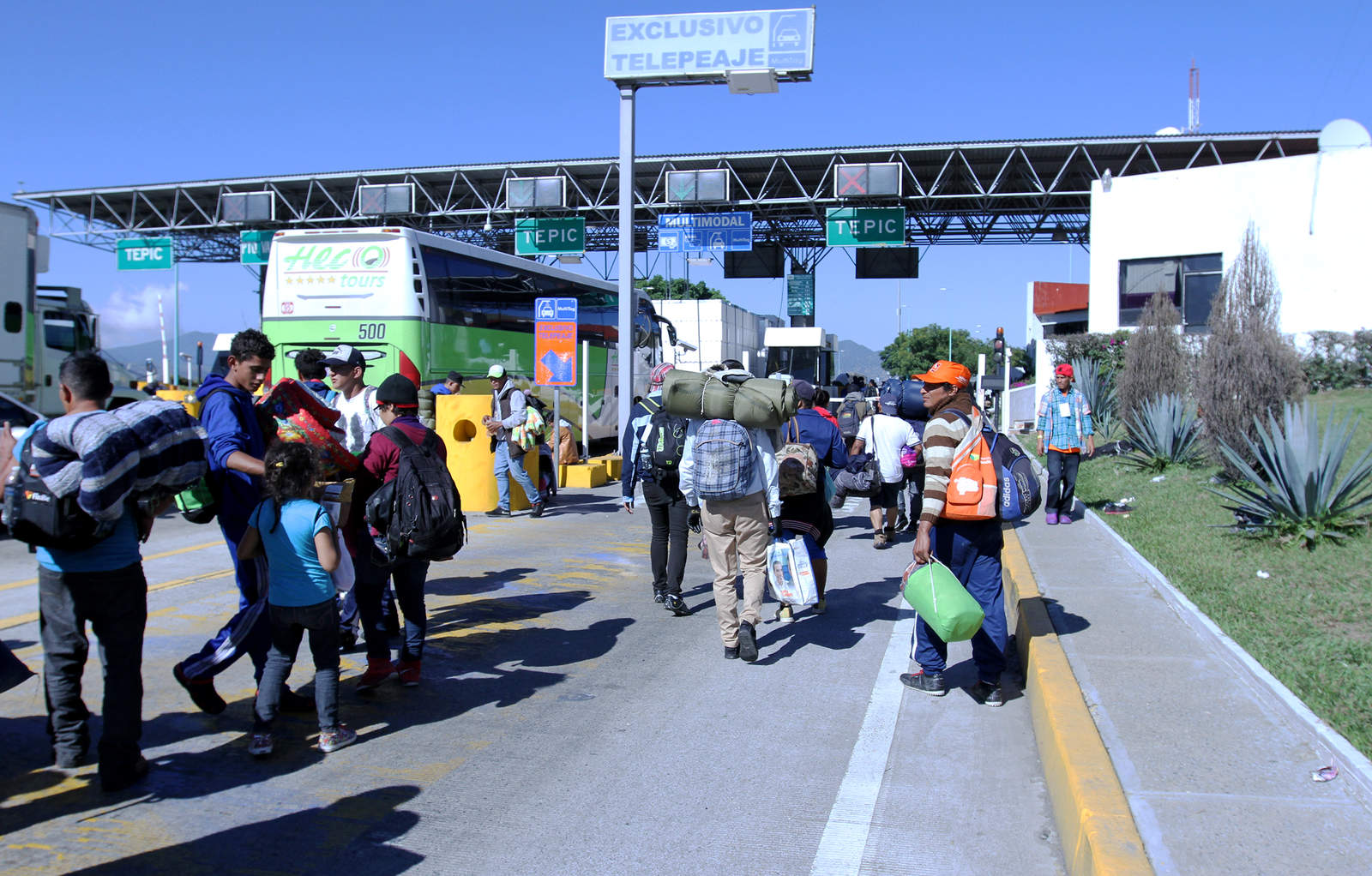 Cinco mil migrantes dejan albergue en Jalisco. Noticias en tiempo real