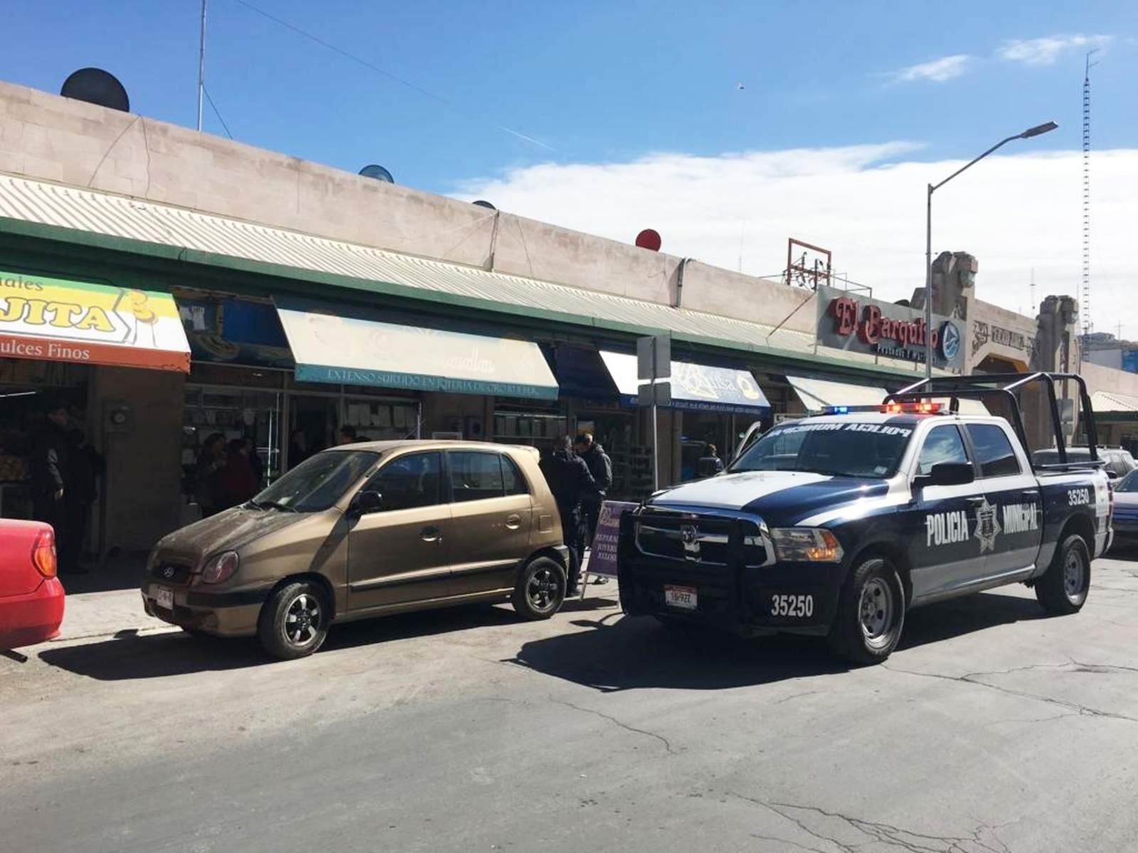 Hombres armados asaltan joyería en Torreón. Noticias en tiempo real