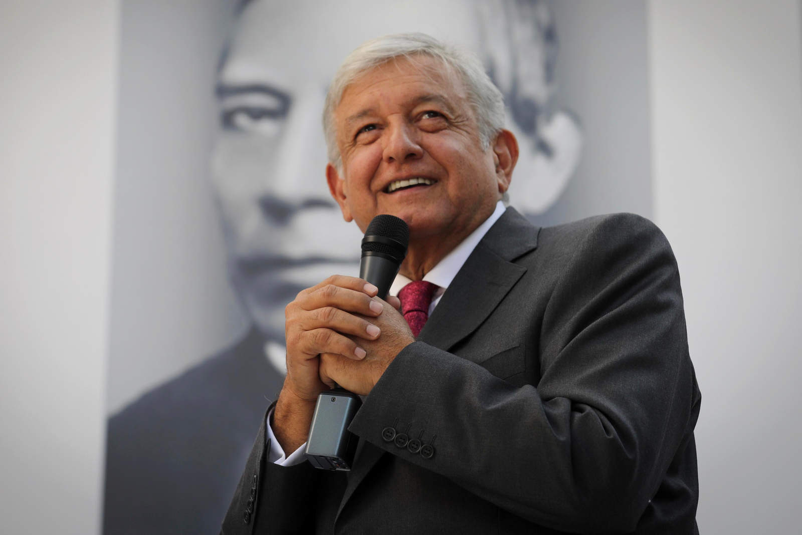 Gobernadores, alcaldes y legisladores estatales felicitan a Obrador. Noticias en tiempo real