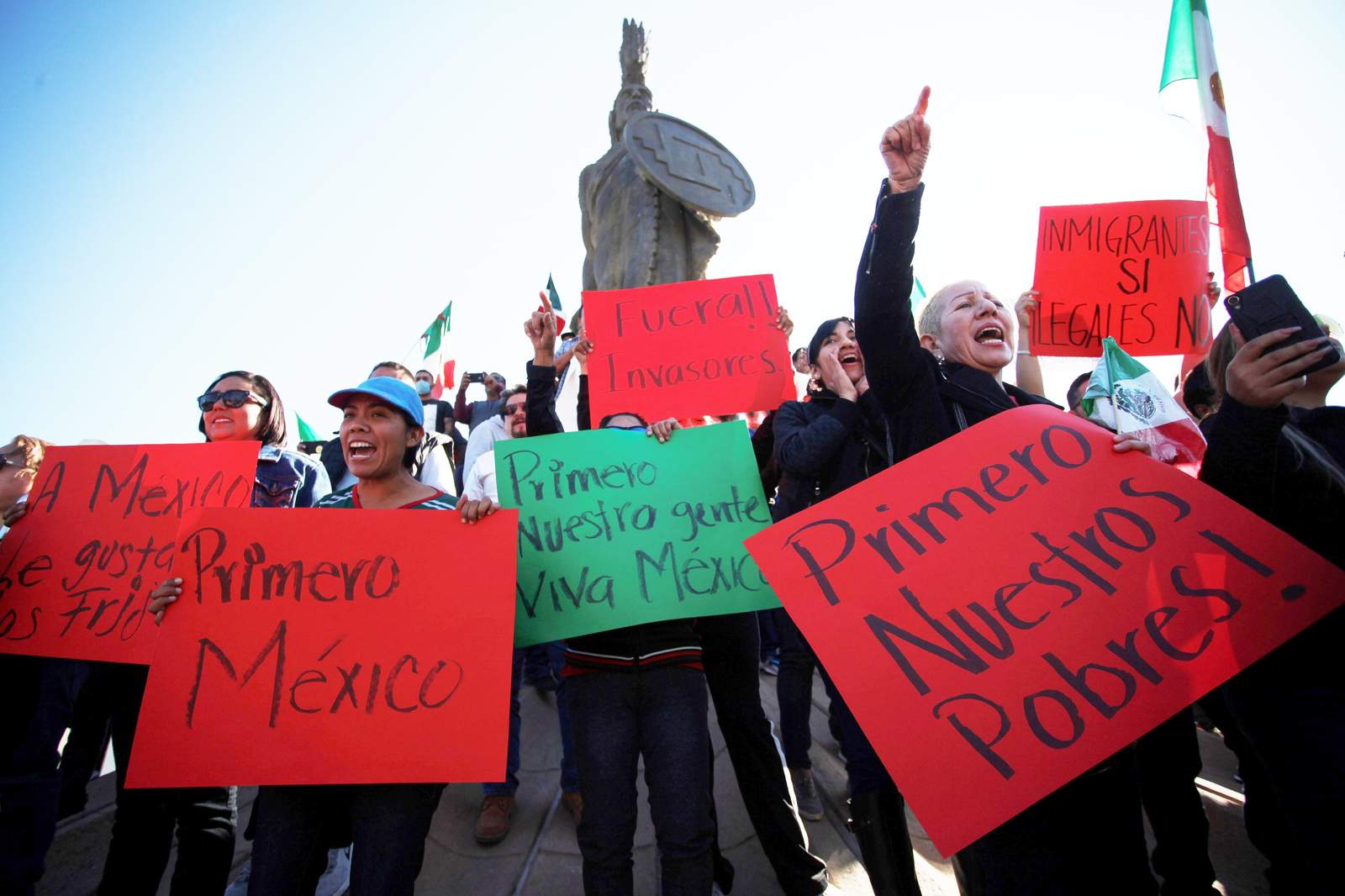 Habitantes de Tijuana protestan por migrantes. Noticias en tiempo real