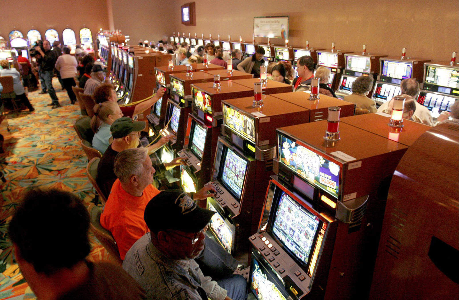 Por 10 años, monjas gastaron recursos de escuela en casinos de Las Vegas. Noticias en tiempo real