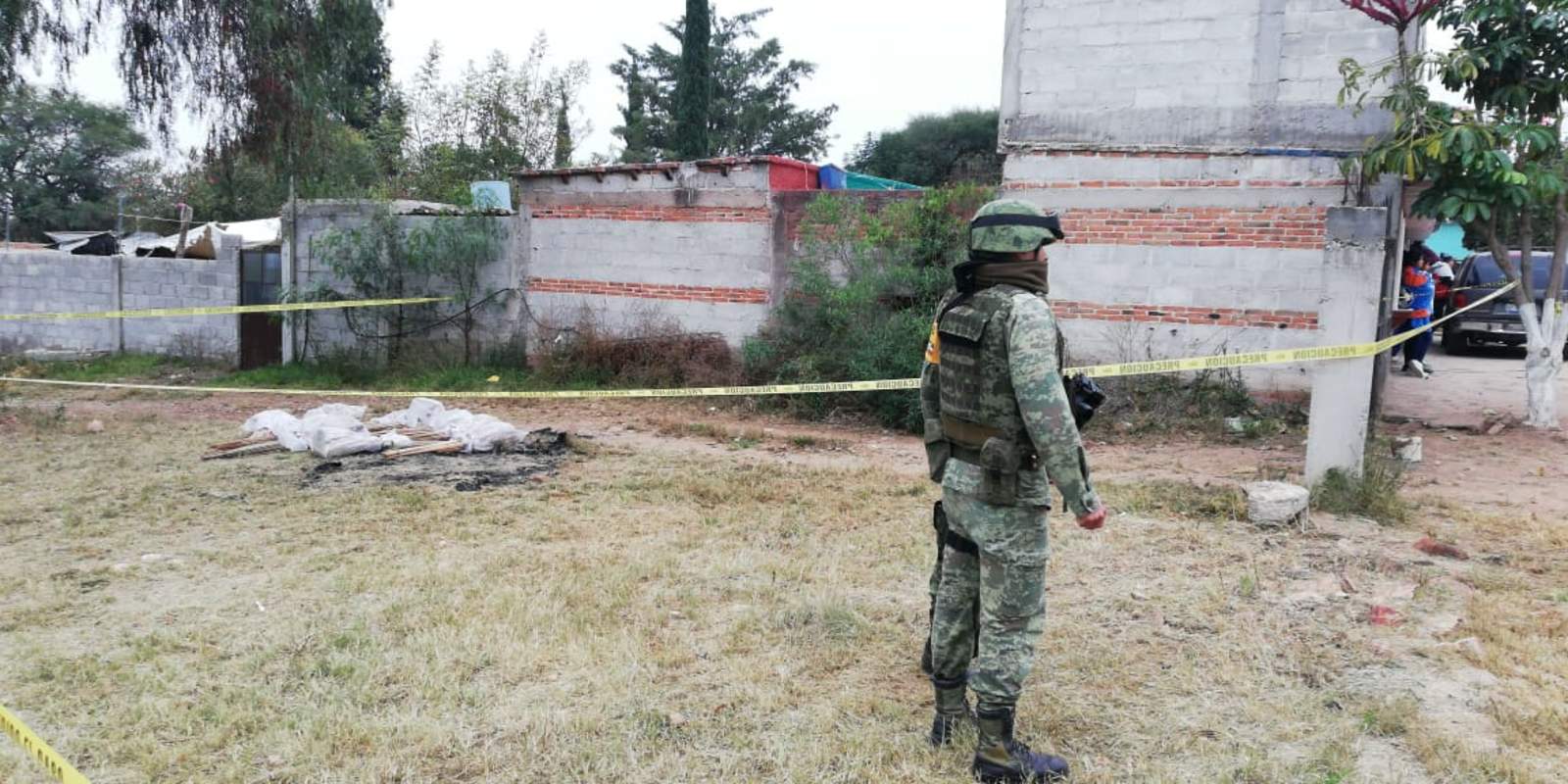 Sube a ocho el número de muertos por explosión en Tequisquiapan. Noticias en tiempo real