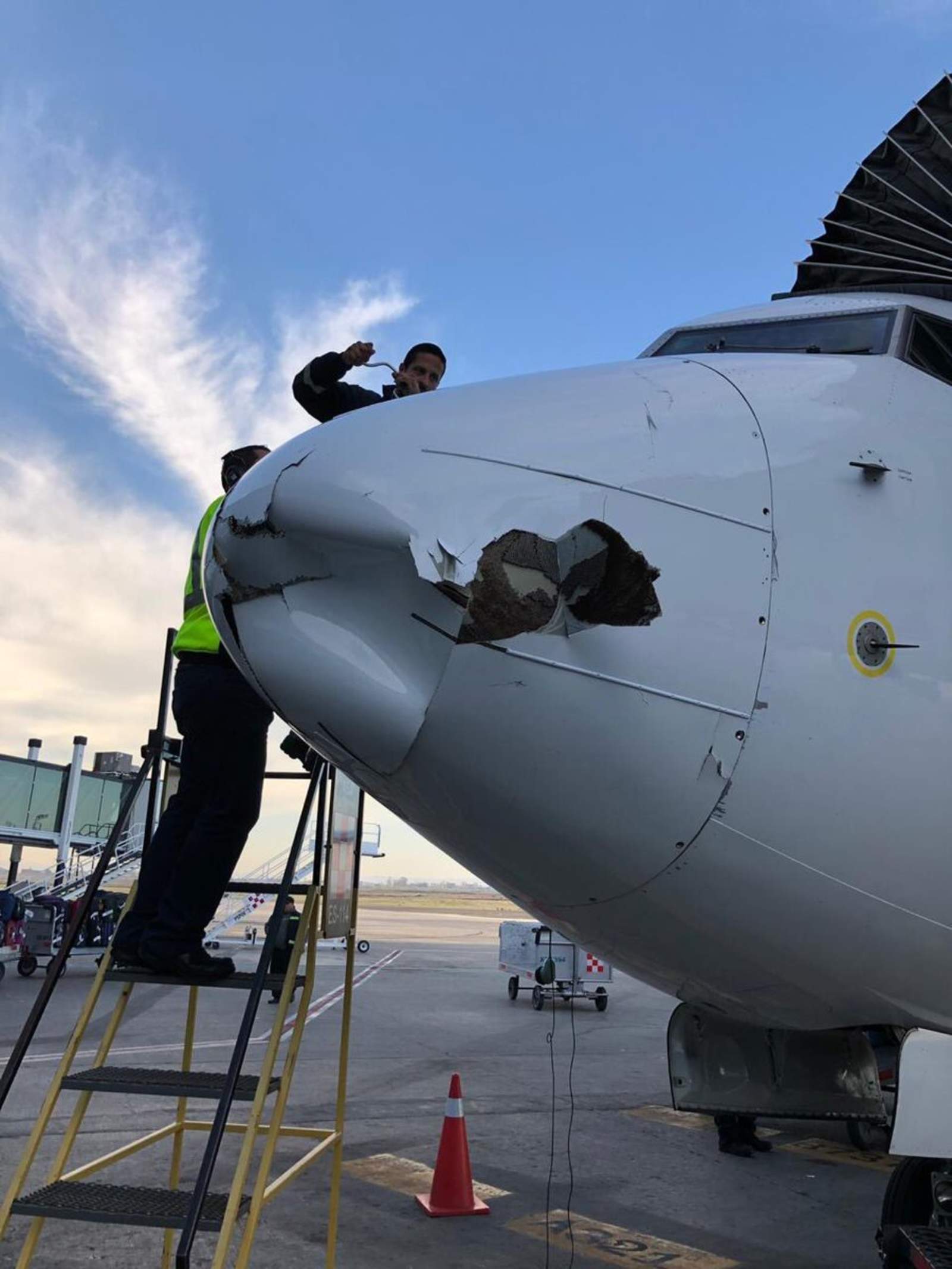 Avión de Aeroméxico sufre daños en punta; investigan causas. Noticias en tiempo real