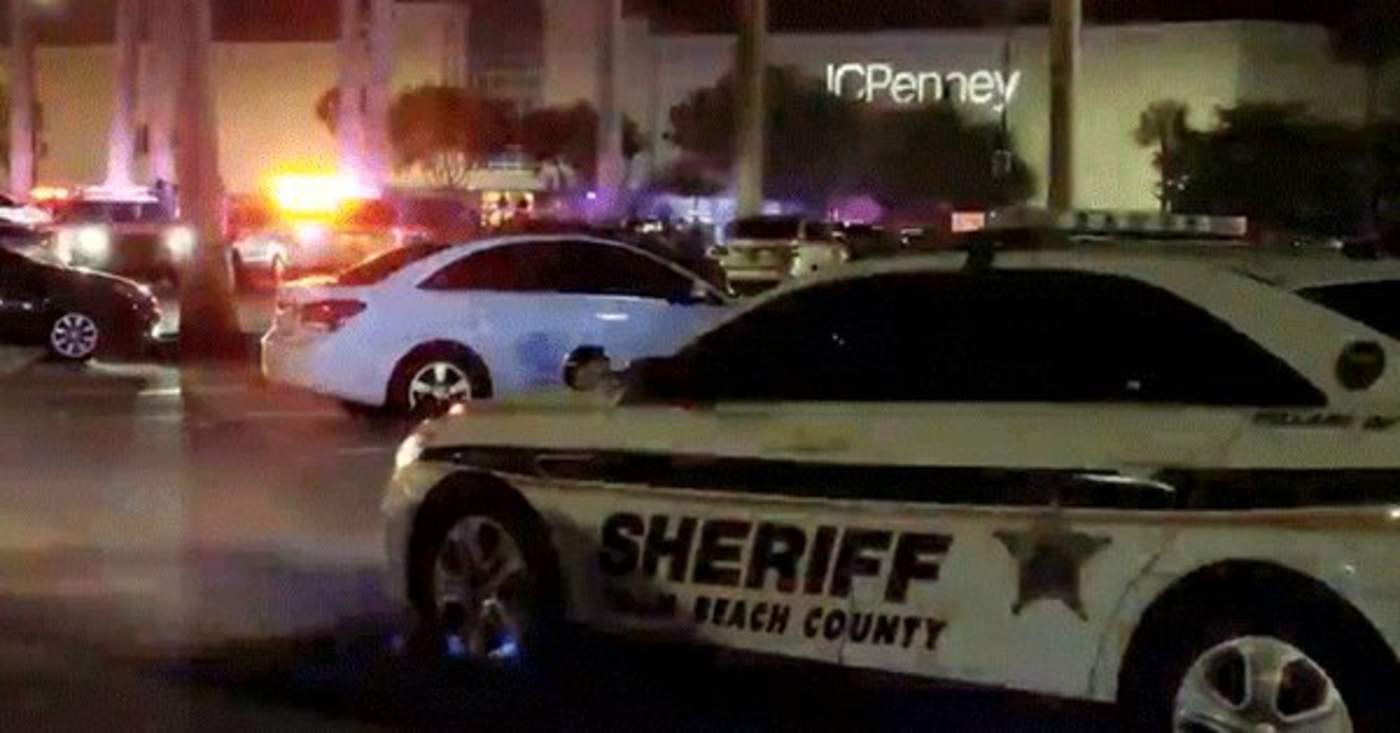Pánico en Nochebuena por tiroteo en centro comercial de Florida. Noticias en tiempo real
