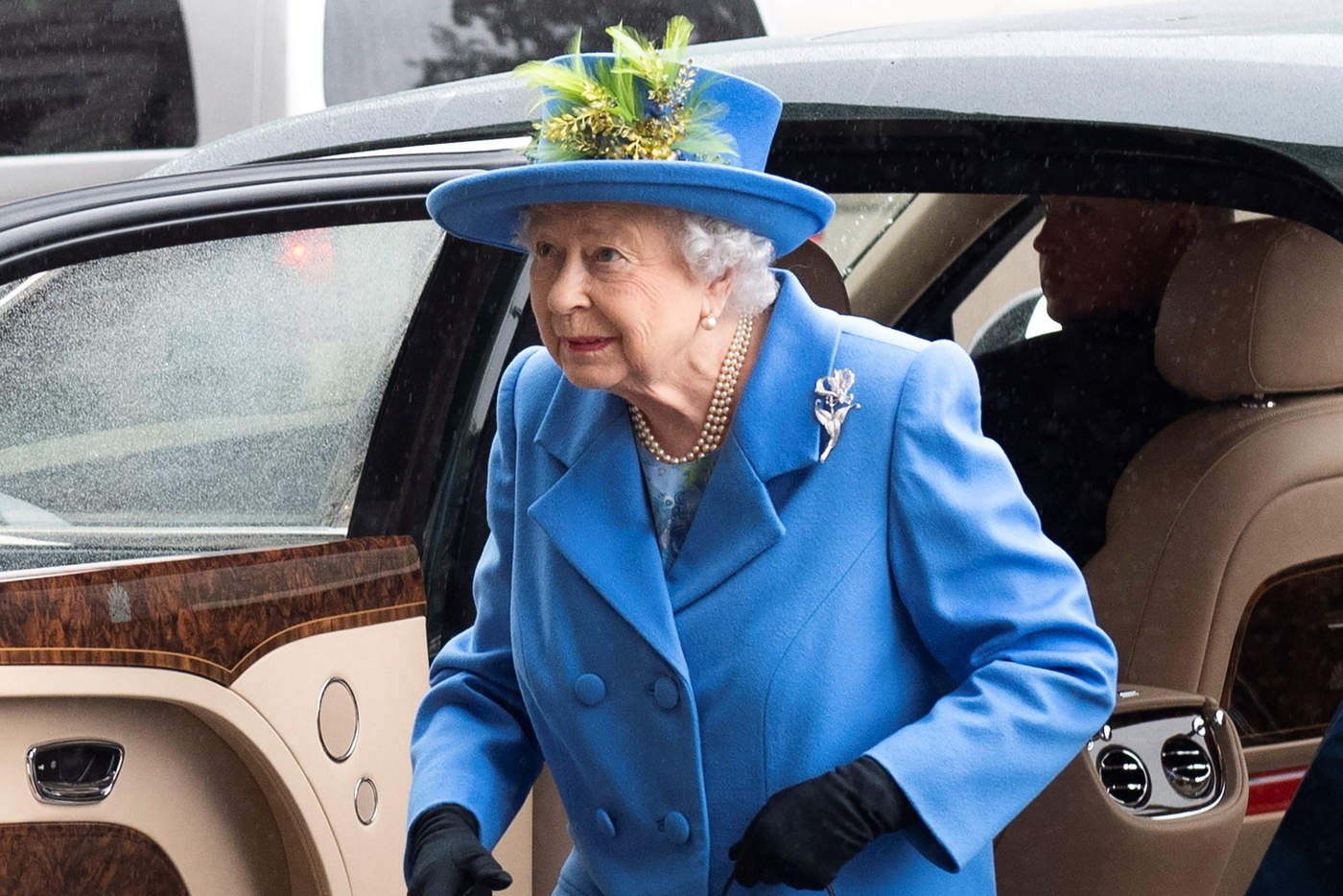 Reina Isabel de Inglaterra, entre las mejor vestidas de 2018. Noticias en tiempo real