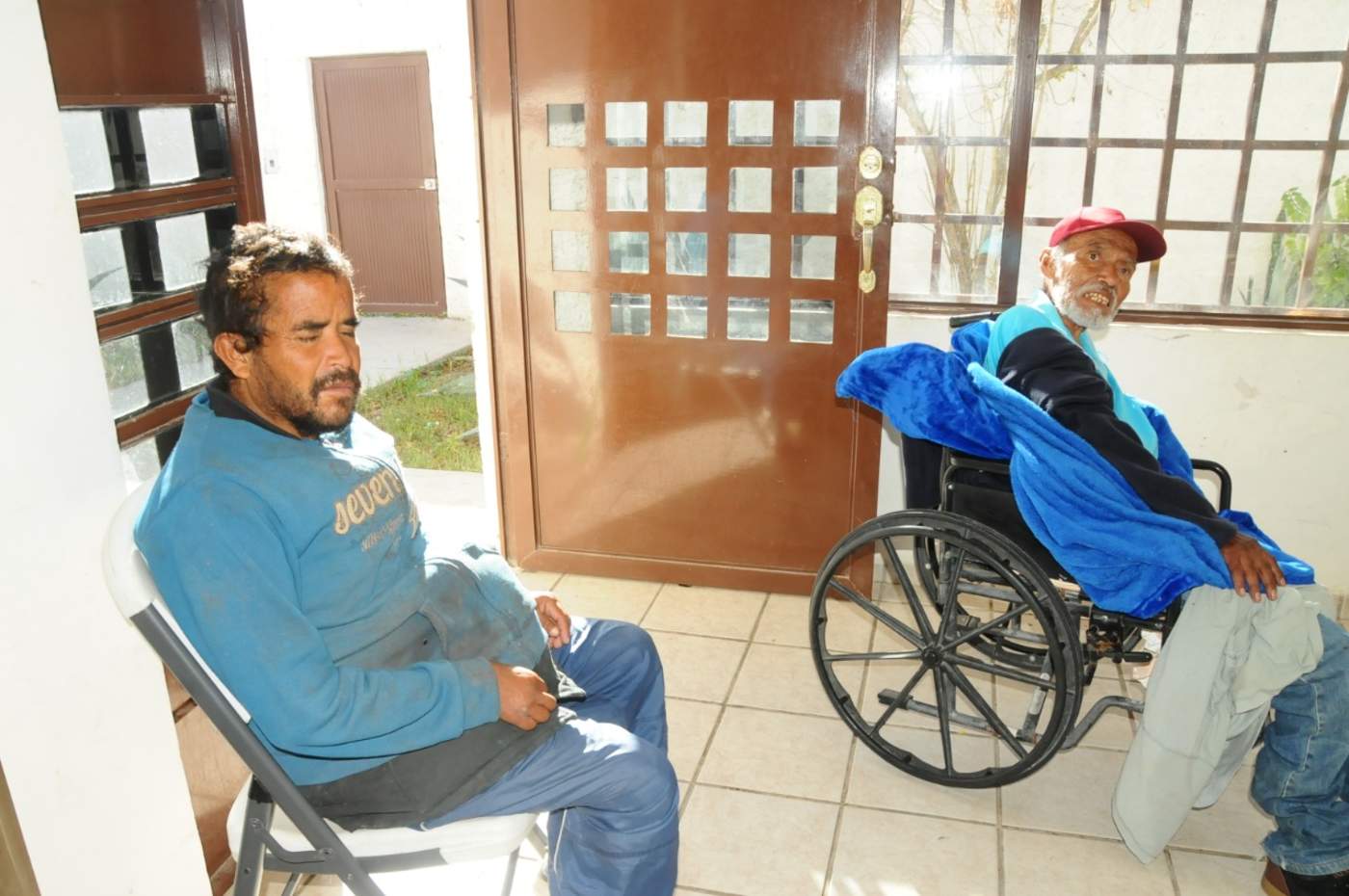 Atienden a adultos mayores en abandono en albergue del DIF Lerdo. Noticias en tiempo real